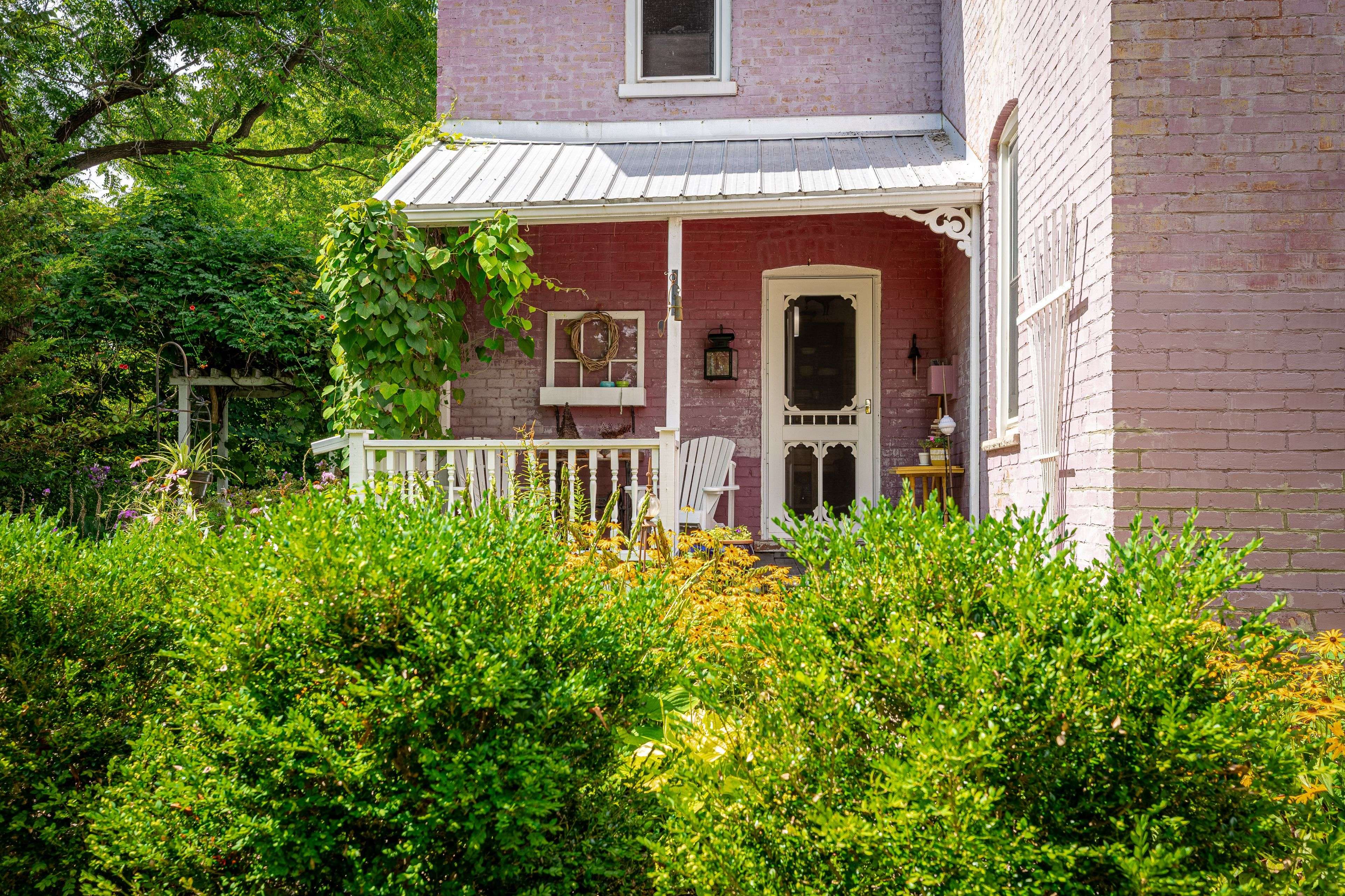 Southwold, ON N0L 2E0,9785 John ST N