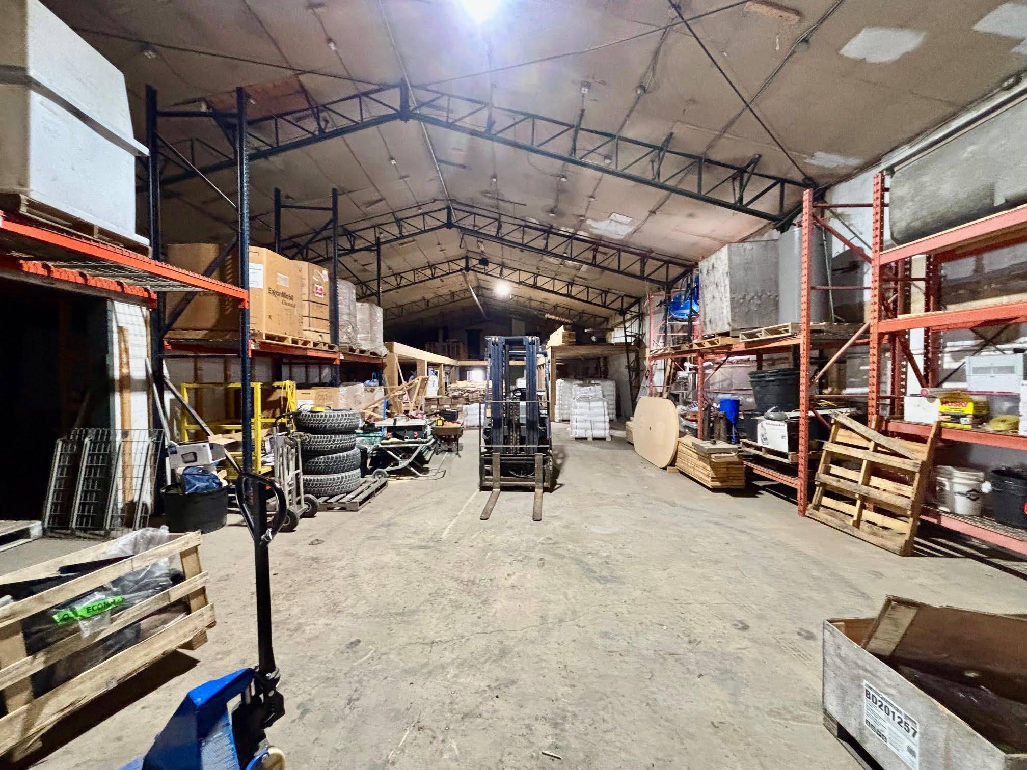 Kawartha Lakes, ON K0M 1B0,542 Portage RD