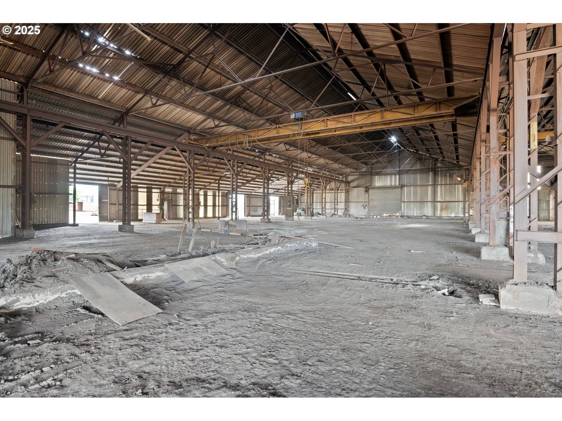 Longview, WA 98632,523 7TH AVE