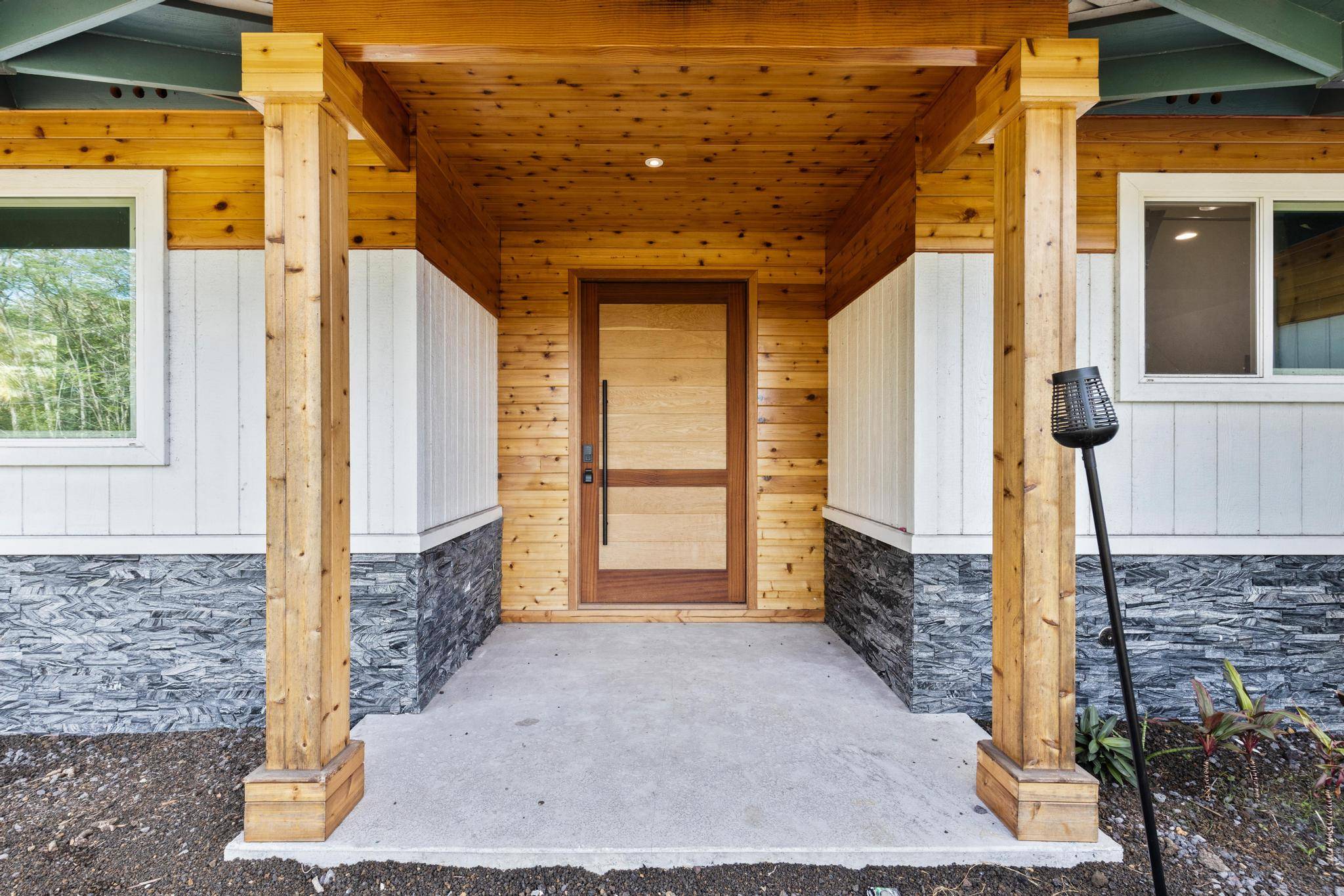 Keaau, HI 96749,15-1430 19TH AVE