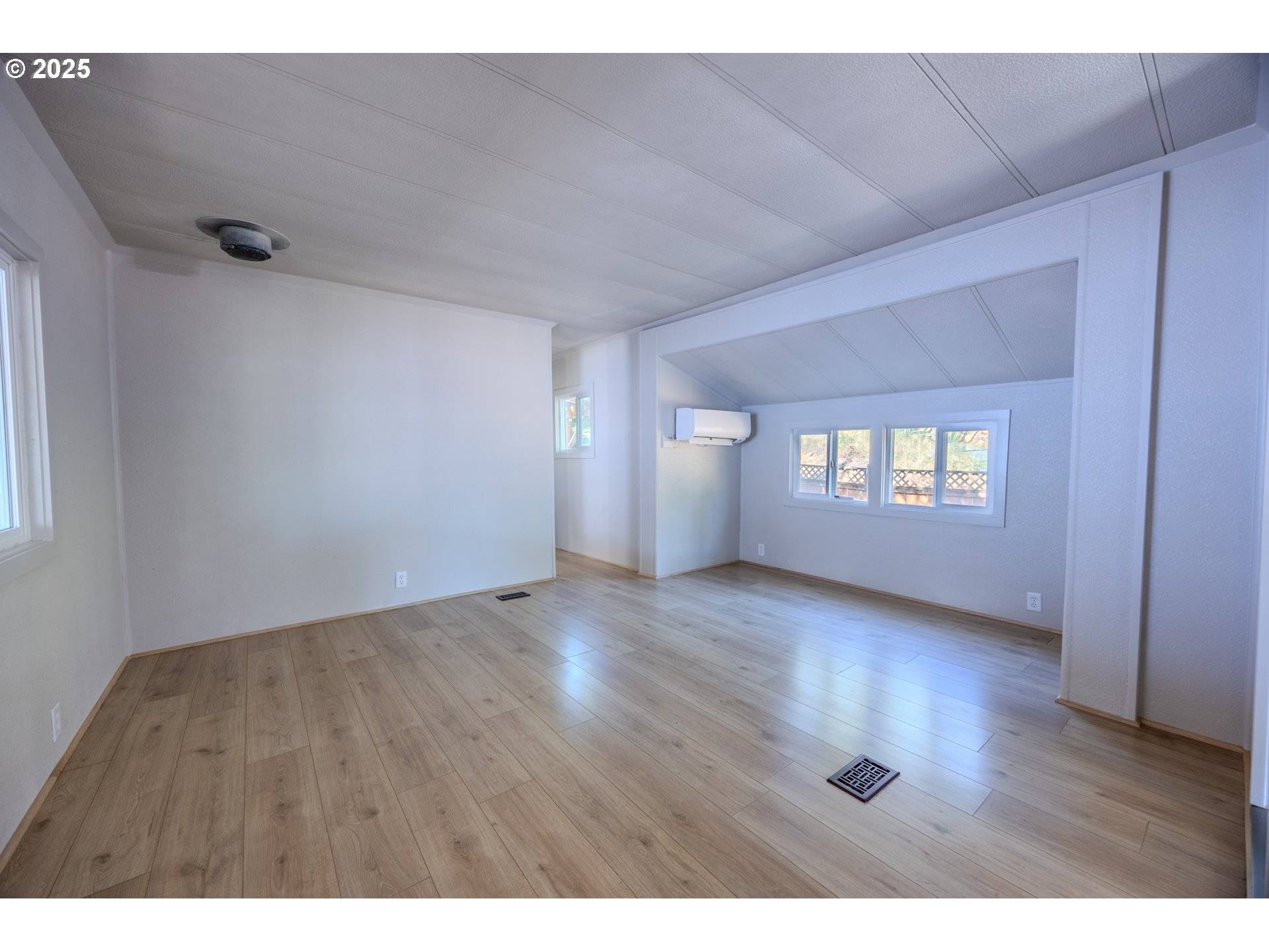 Florence, OR 97439,83763 HIGHWAY 101 #21