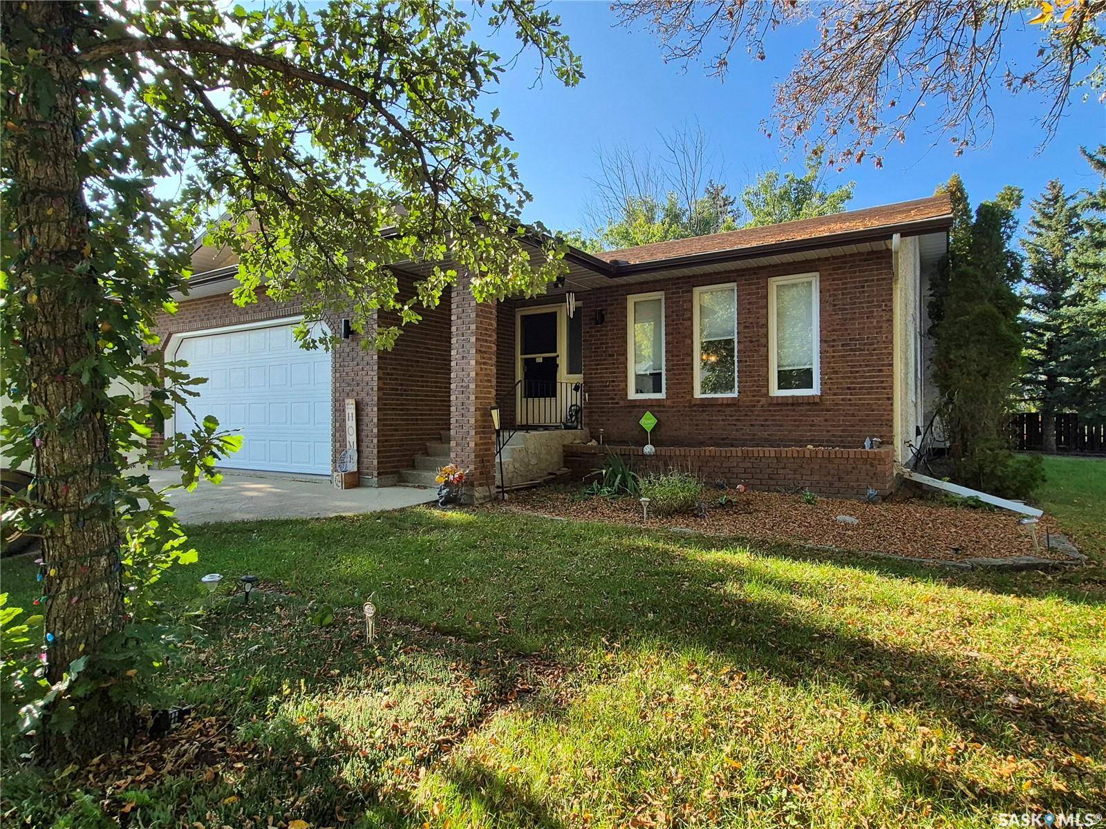 Radville, SK S0C 2G0,502 Hunt STREET