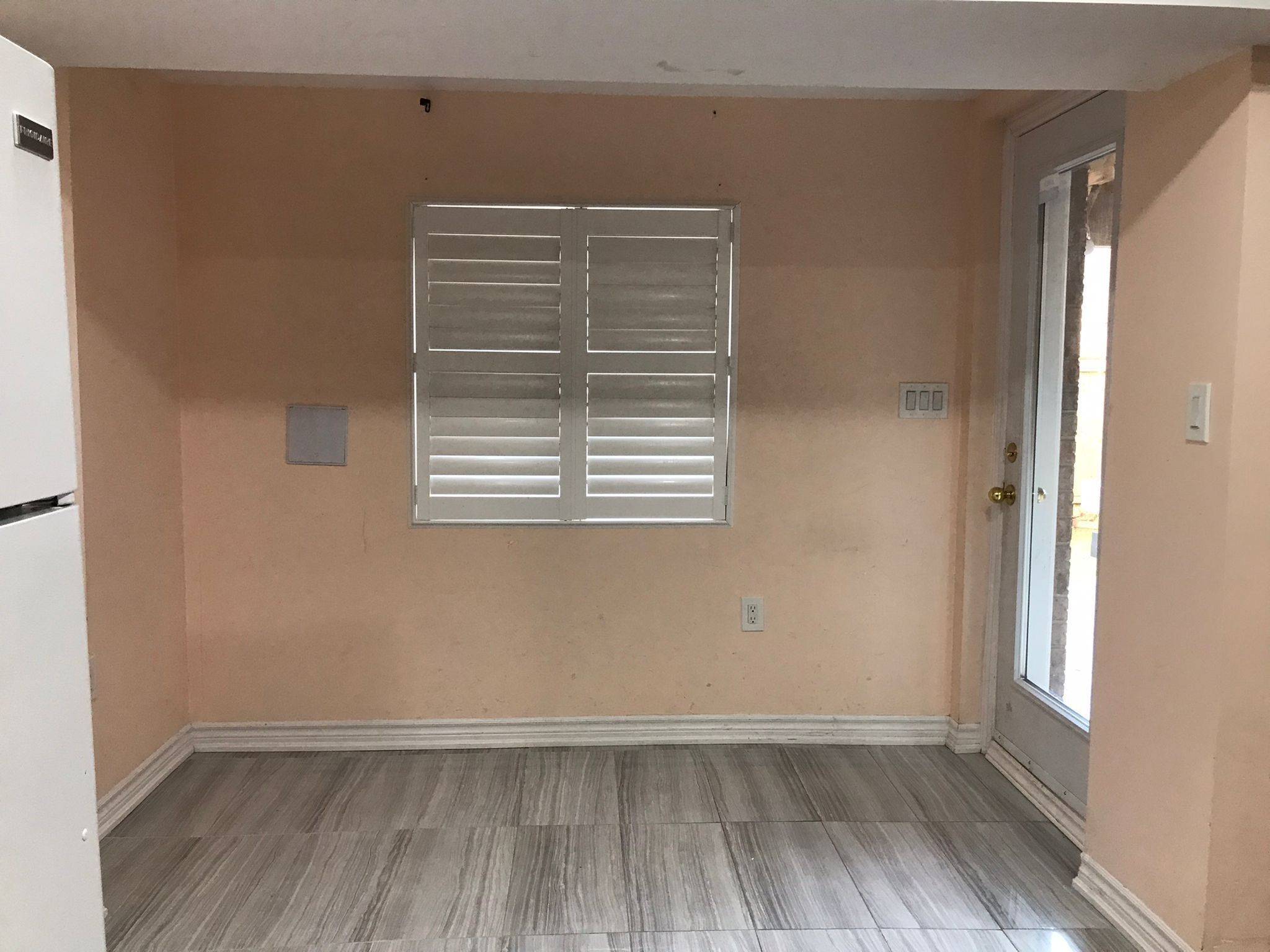 Brampton, ON L6Y 0Z2,10 Chesterwood CRES #BSMT