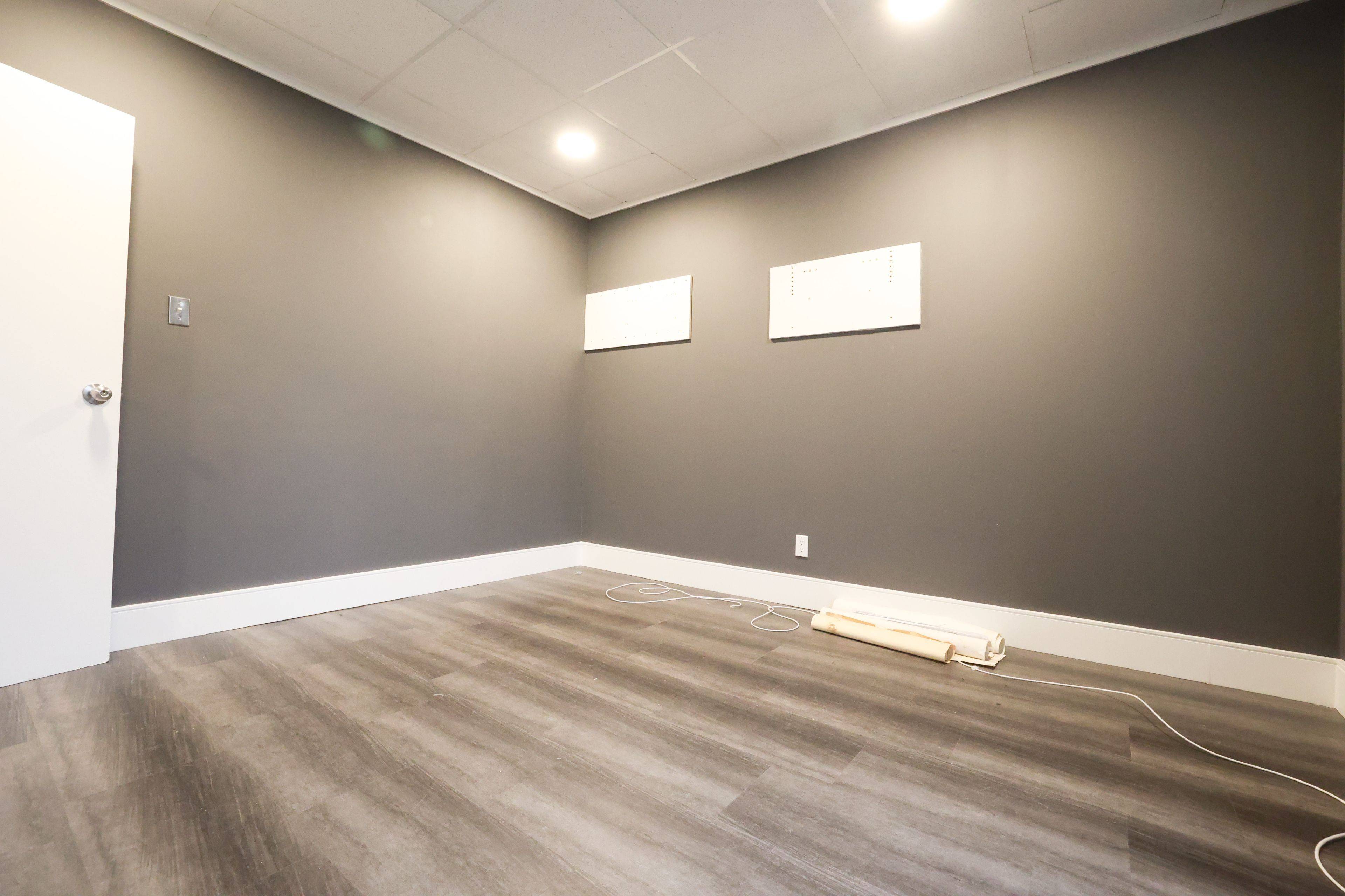 Billings Bridge - Riverside Park And Area, ON J9B 1L2,1376 Bank ST #417