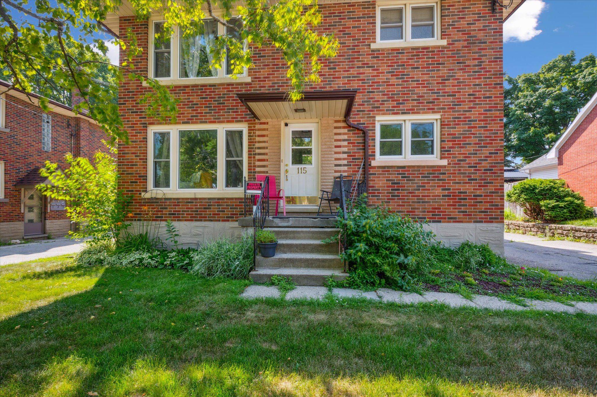 Kitchener, ON N2M 1H7,115 Marlborough AVE #3