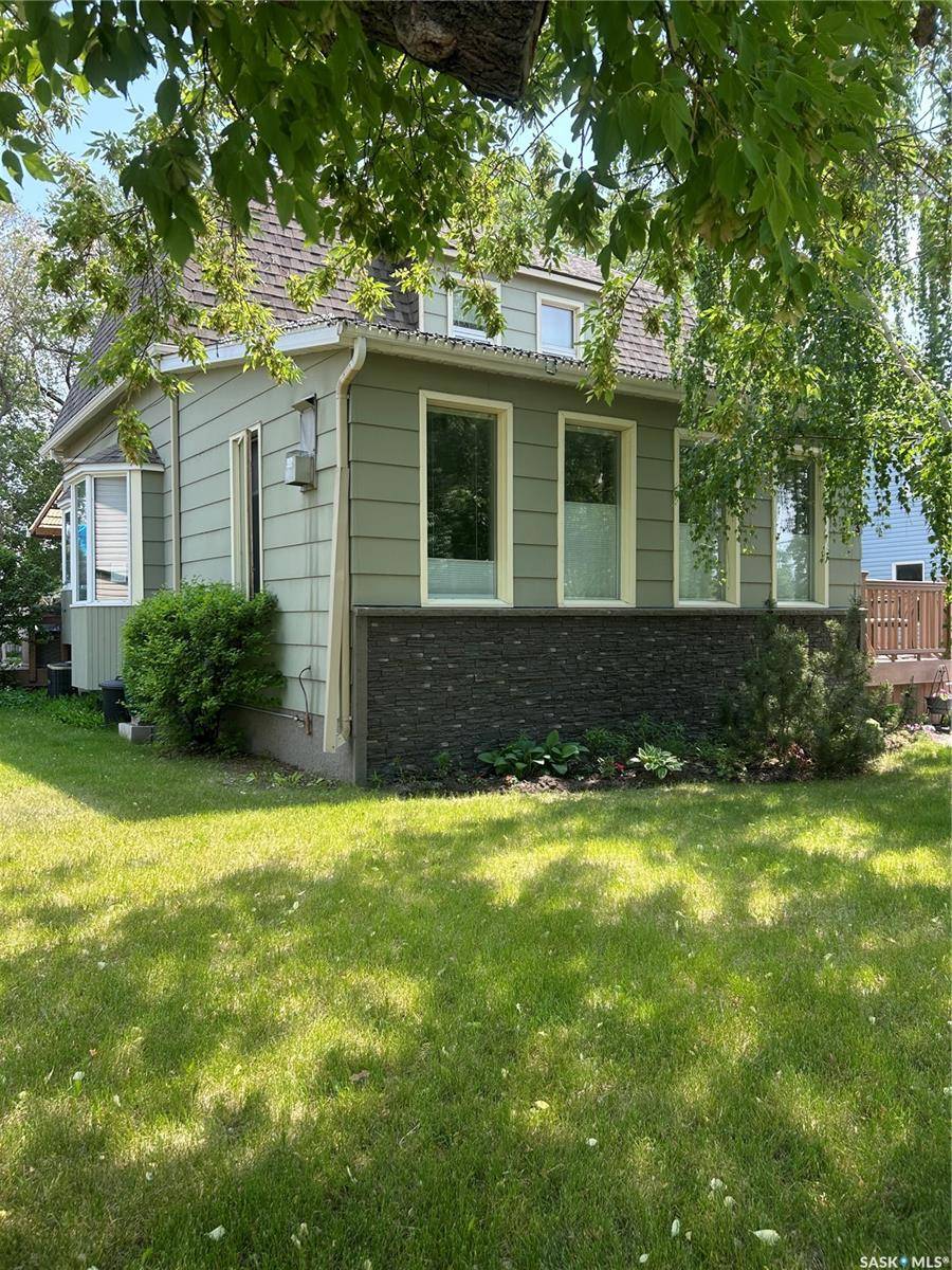 Carnduff, SK S0C 0S0,213 Third STREET E