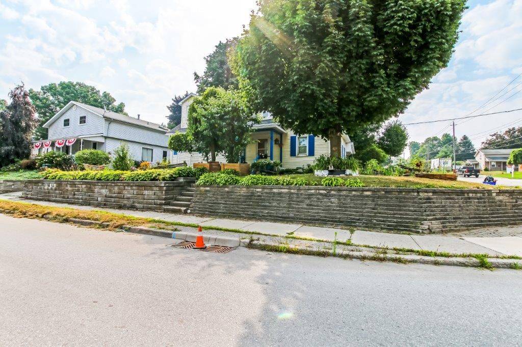 Ingersoll, ON N5C 1K4,186 Charles ST E