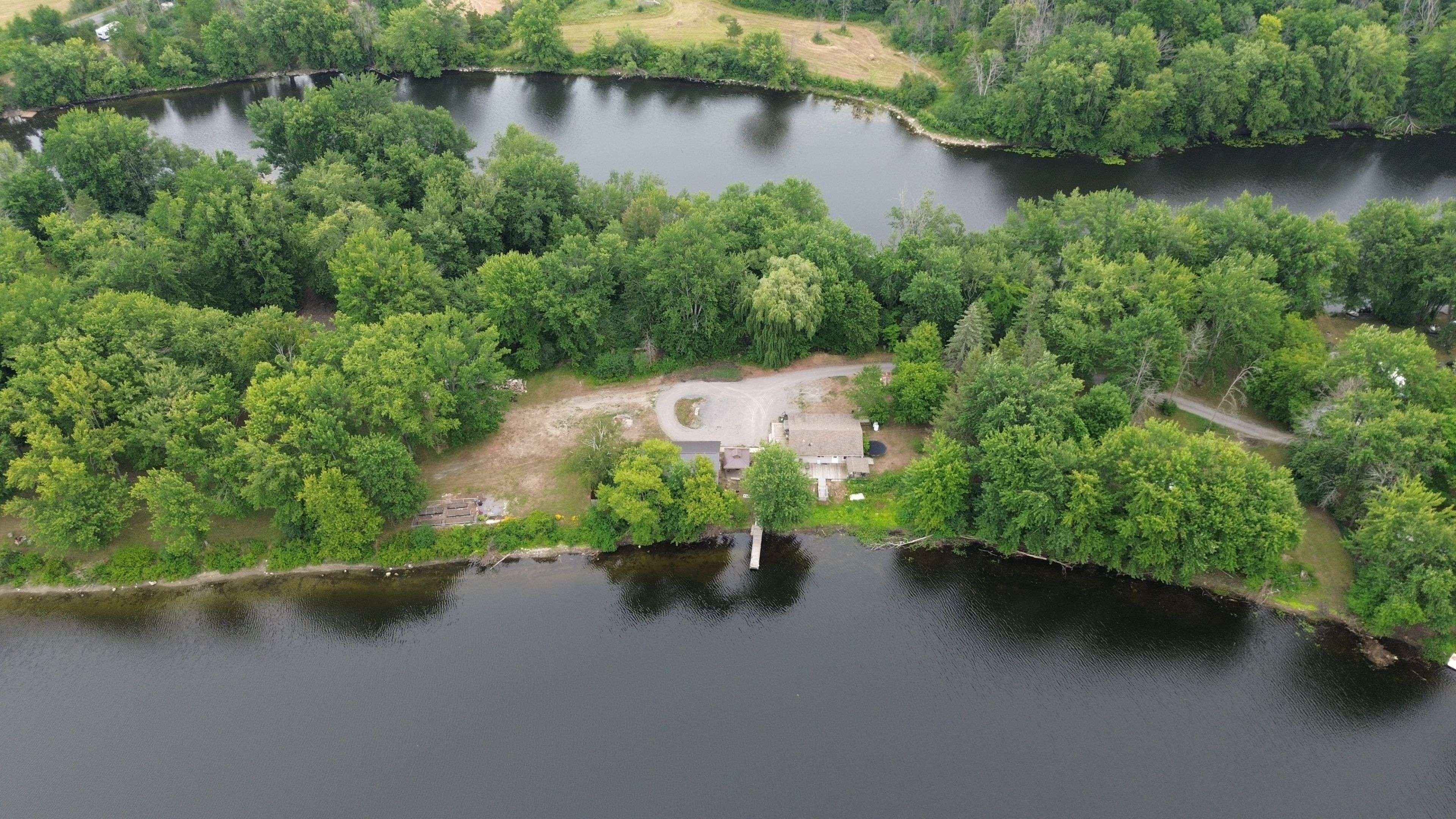 Belleville, ON K0K 2B0,133 Carleton Cove N/A