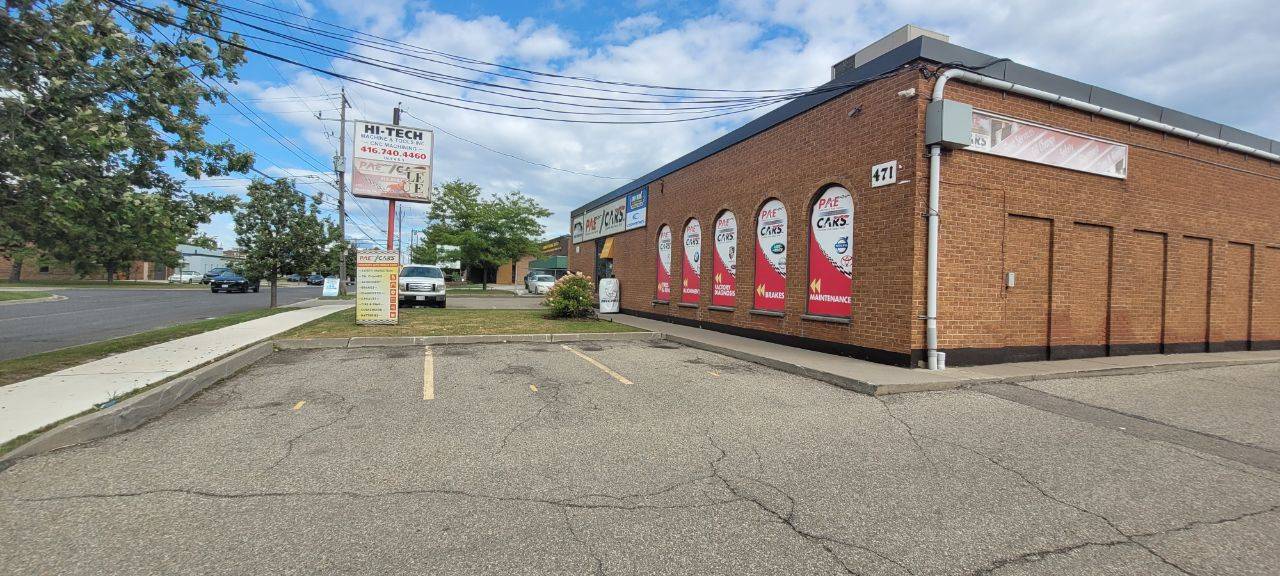 Toronto W05, ON M9L 1P9,471 Garyray DR