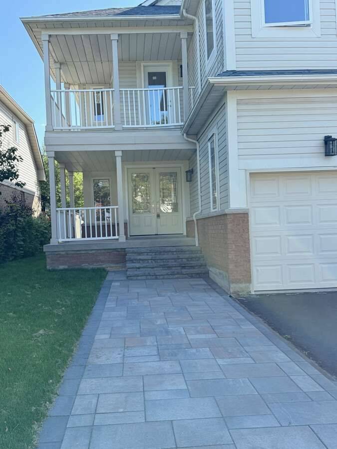 Whitby, ON L1N 9X3,55 Steamer DR