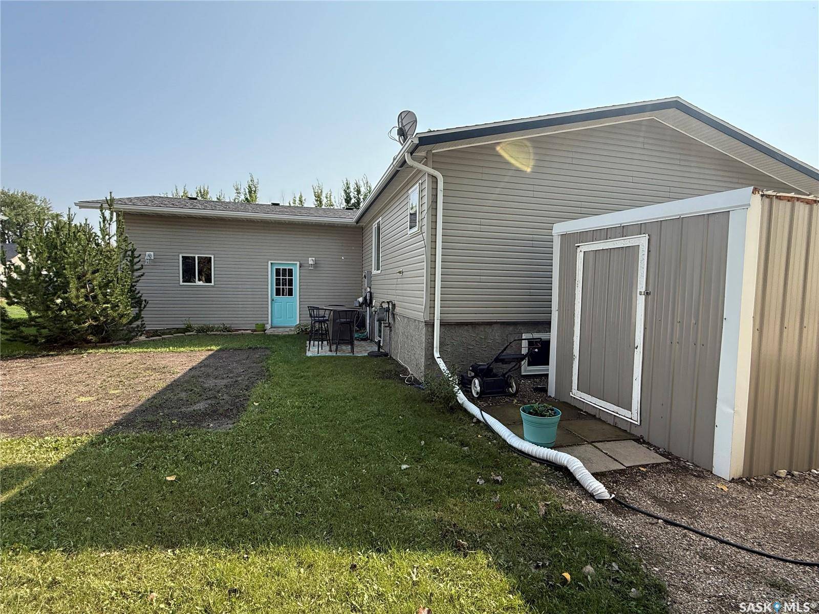 Carnduff, SK S0C 0S0,220 5th STREET W