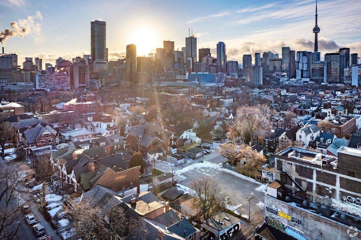 75 Cecil ST, Toronto C01, ON M5T 1N5