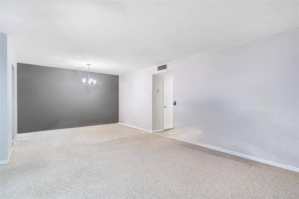 Boynton Beach, FL 33435,100 Bayview Ave #C