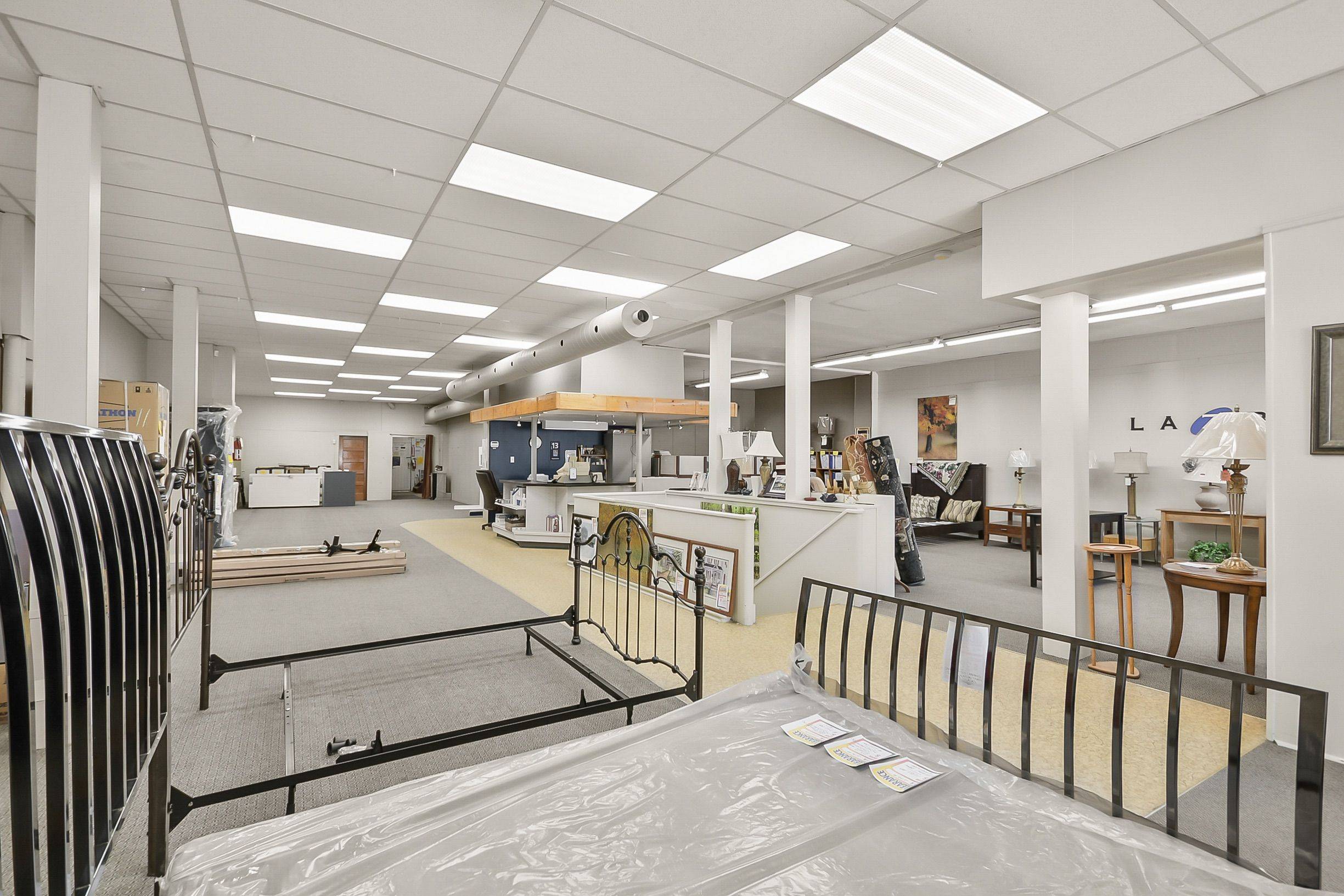 Gravenhurst, ON P1P 1X3,171 Muskoka RD S