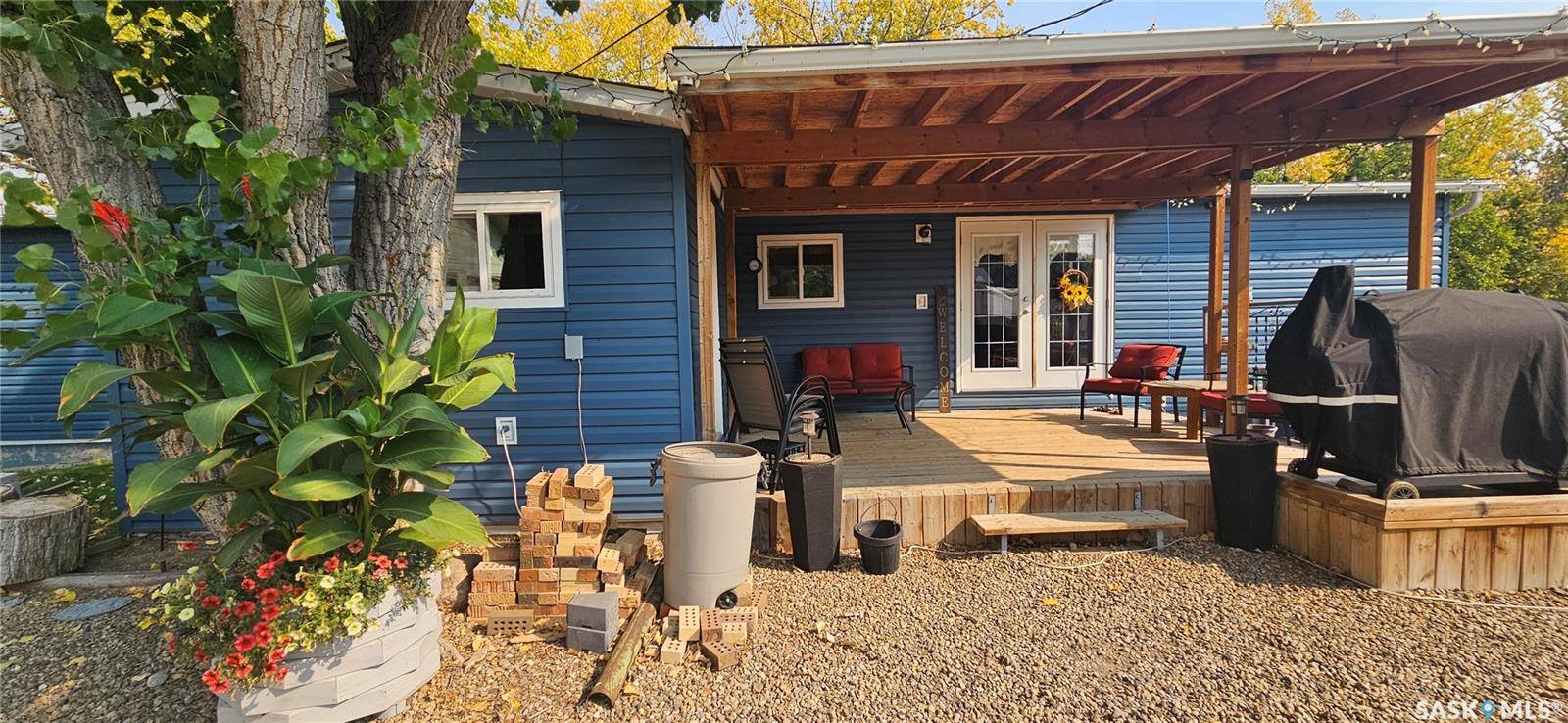 Vanguard, SK S0N 2V0,1204 Dominion STREET