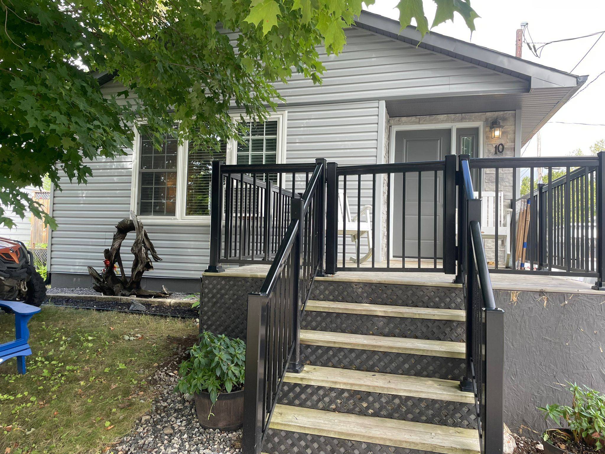 Highlands East, ON K0L 1M0,10 Magnolia ST