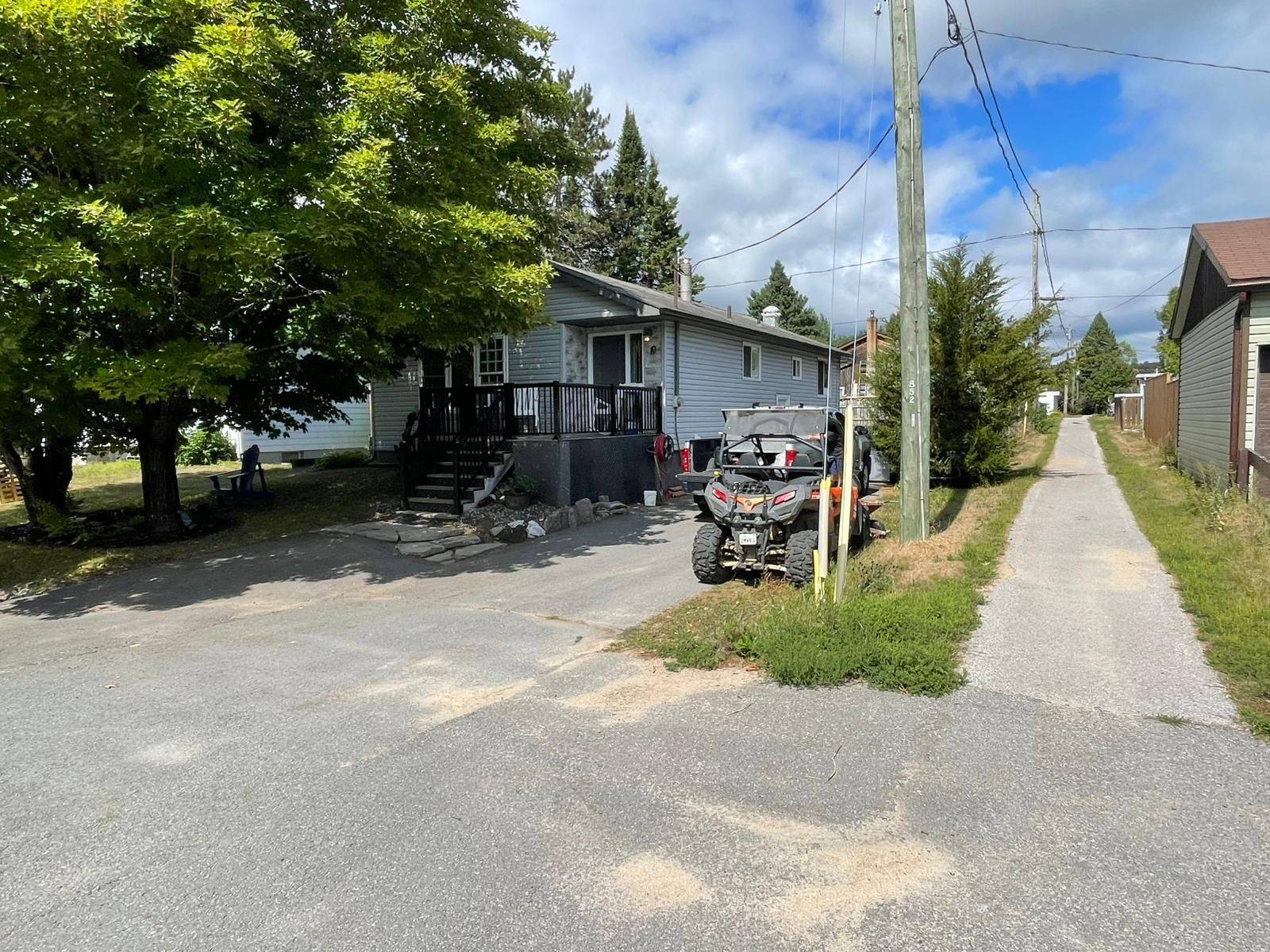 Highlands East, ON K0L 1M0,10 Magnolia ST