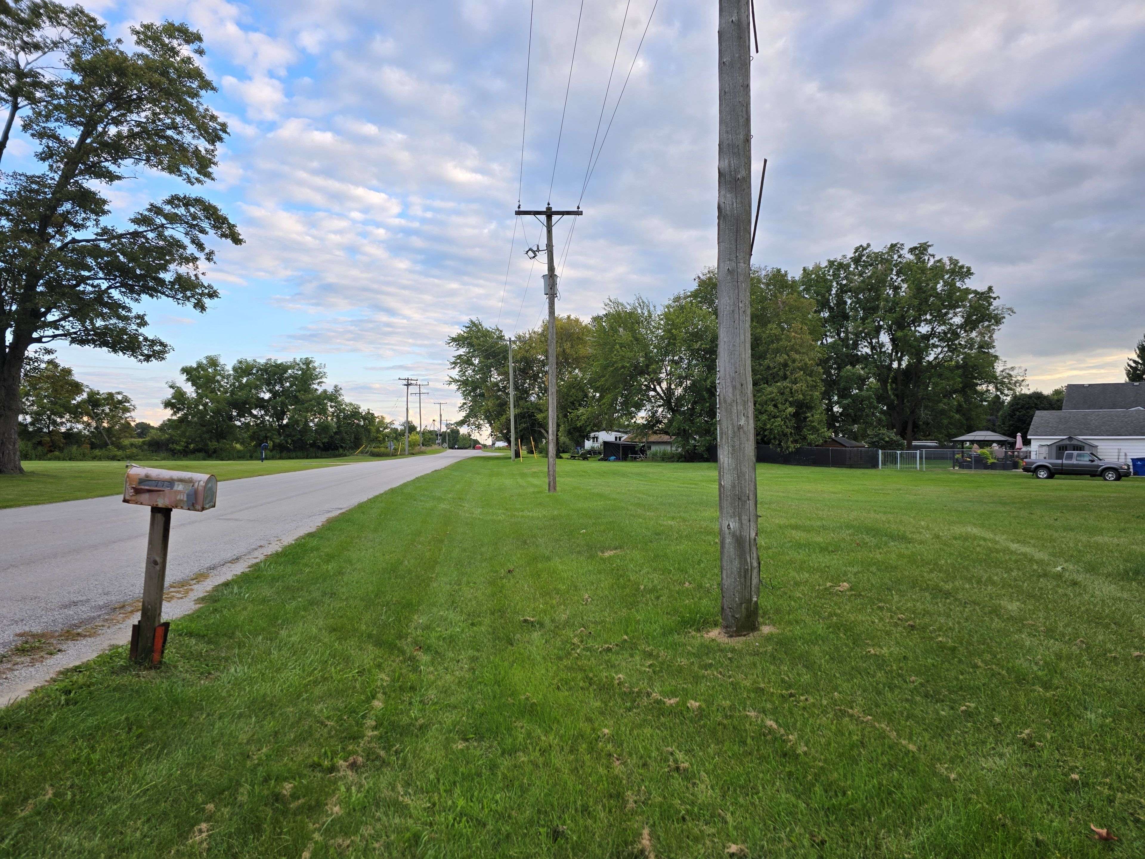 Chatham-kent, ON N0P 1C0,000 Oak ST