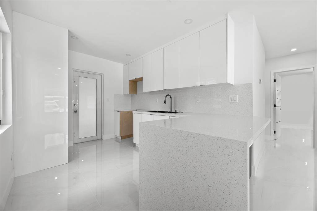 Fort Lauderdale, FL 33311,412 NW 19th Ave