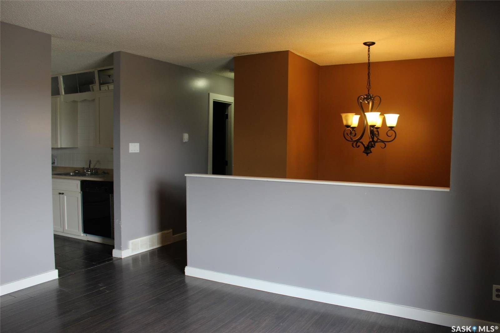 Shaunavon, SK S0N 2M0,581 3rd STREET W