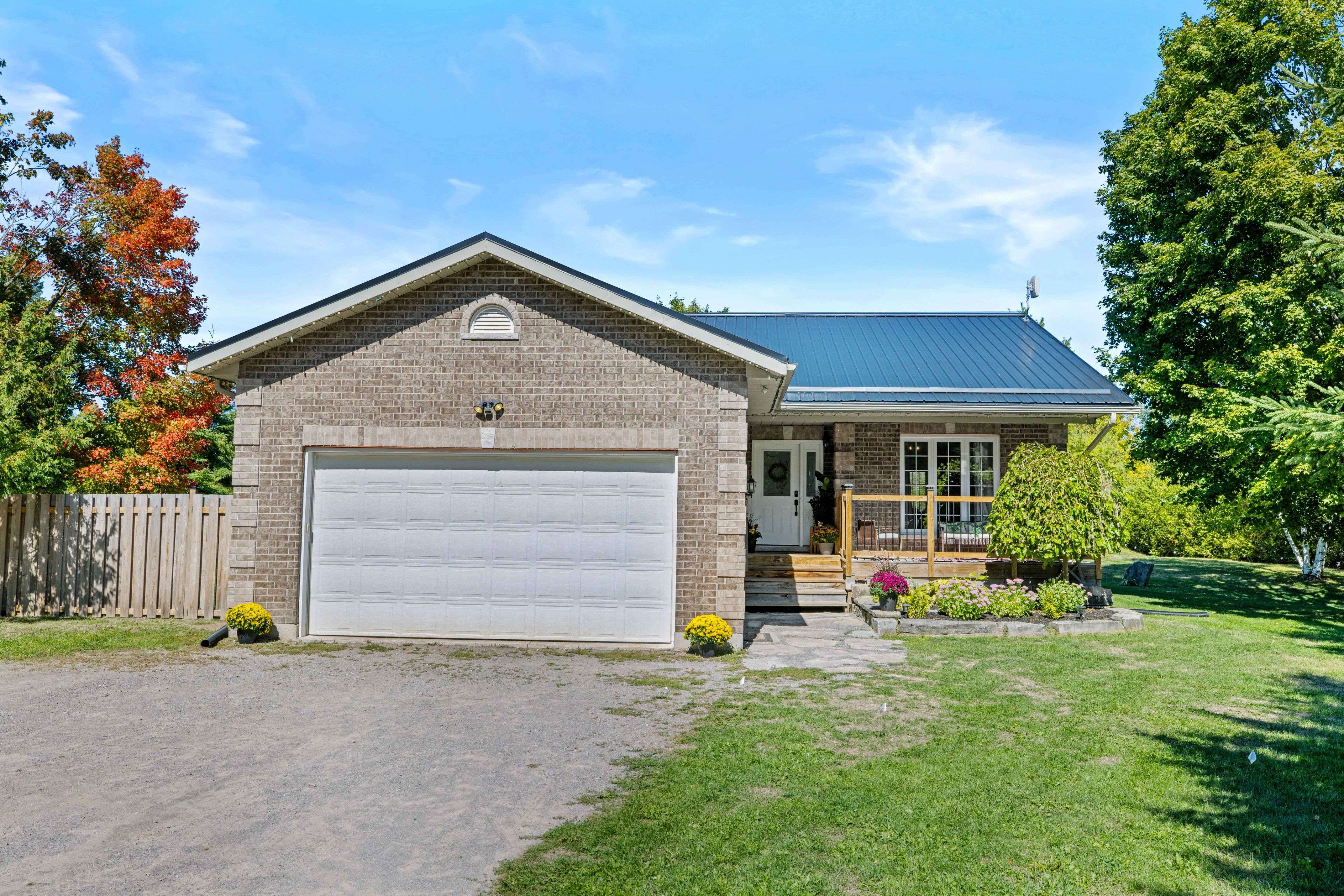 Selwyn, ON K0L 2H0,2096 Deer Bay RD
