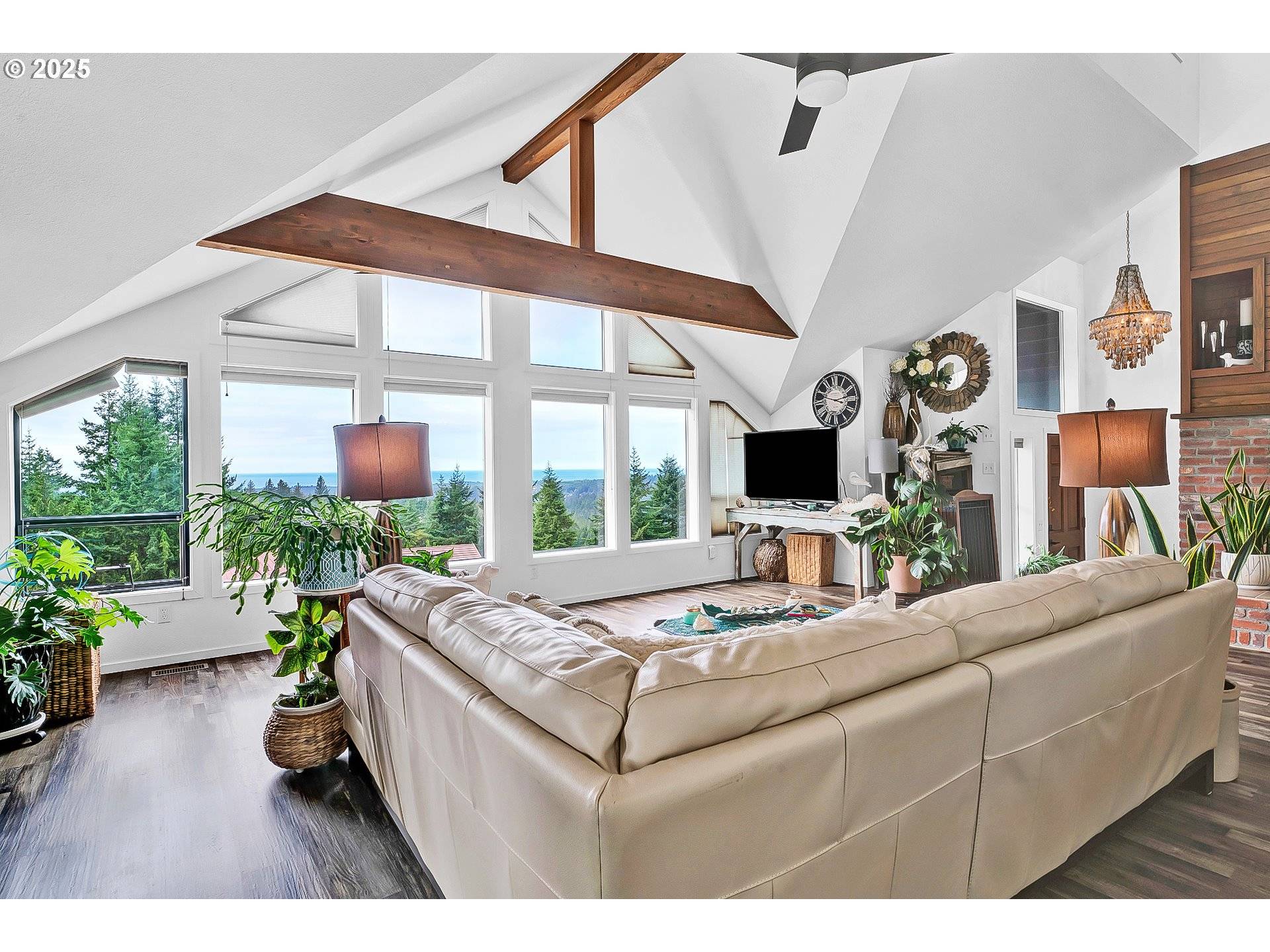 Florence, OR 97439,88616 OCEAN VIEW LN