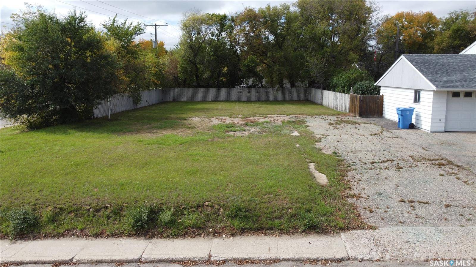 Estevan, SK S4A 1Y6,1011 Hillcrest DRIVE