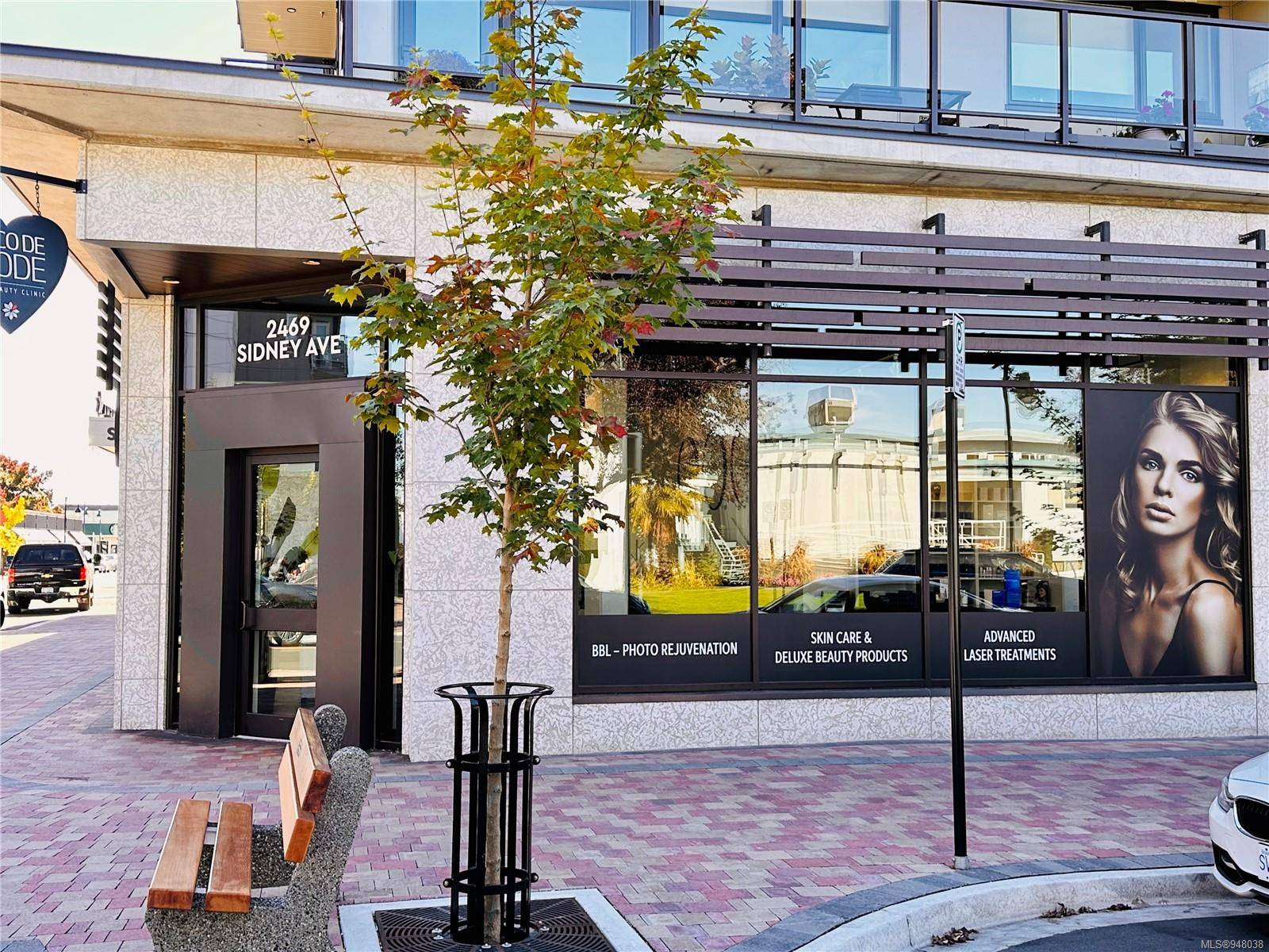 Sidney, BC V8L 1V5,2374 Oakville Ave #105