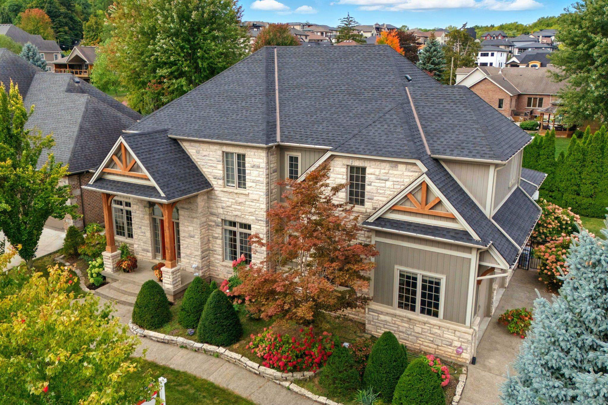 Niagara-on-the-lake, ON L0S 1P0,2 BUNNY GLEN DR