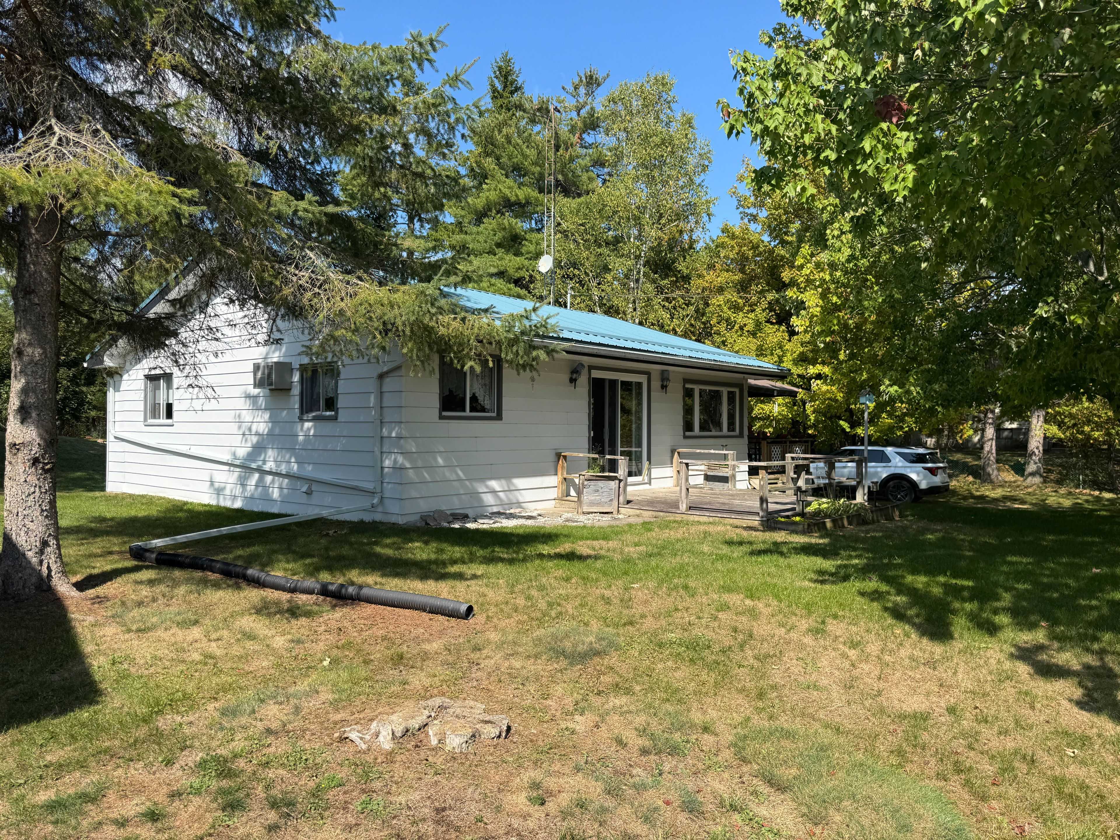 Kawartha Lakes, ON K0M 2B0,46 Lakeview Cottage RD SE