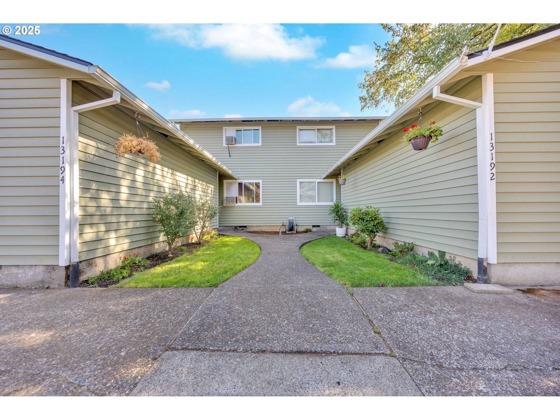 Oregon City, OR 97045,13192 WASSAIL LN