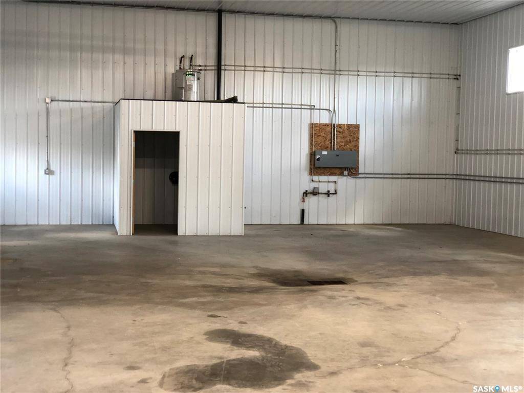 Swift Current, SK S9H 1C9,650 North Railway STREET E