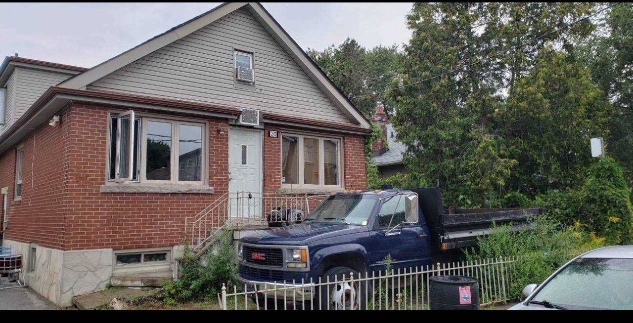 Toronto E06, ON M1L 3M9,20 August AVE