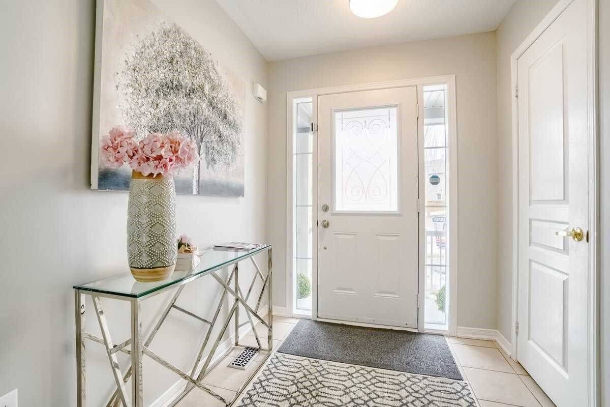 Whitchurch-stouffville, ON L4A 0W9,54 Gar Lehman AVE