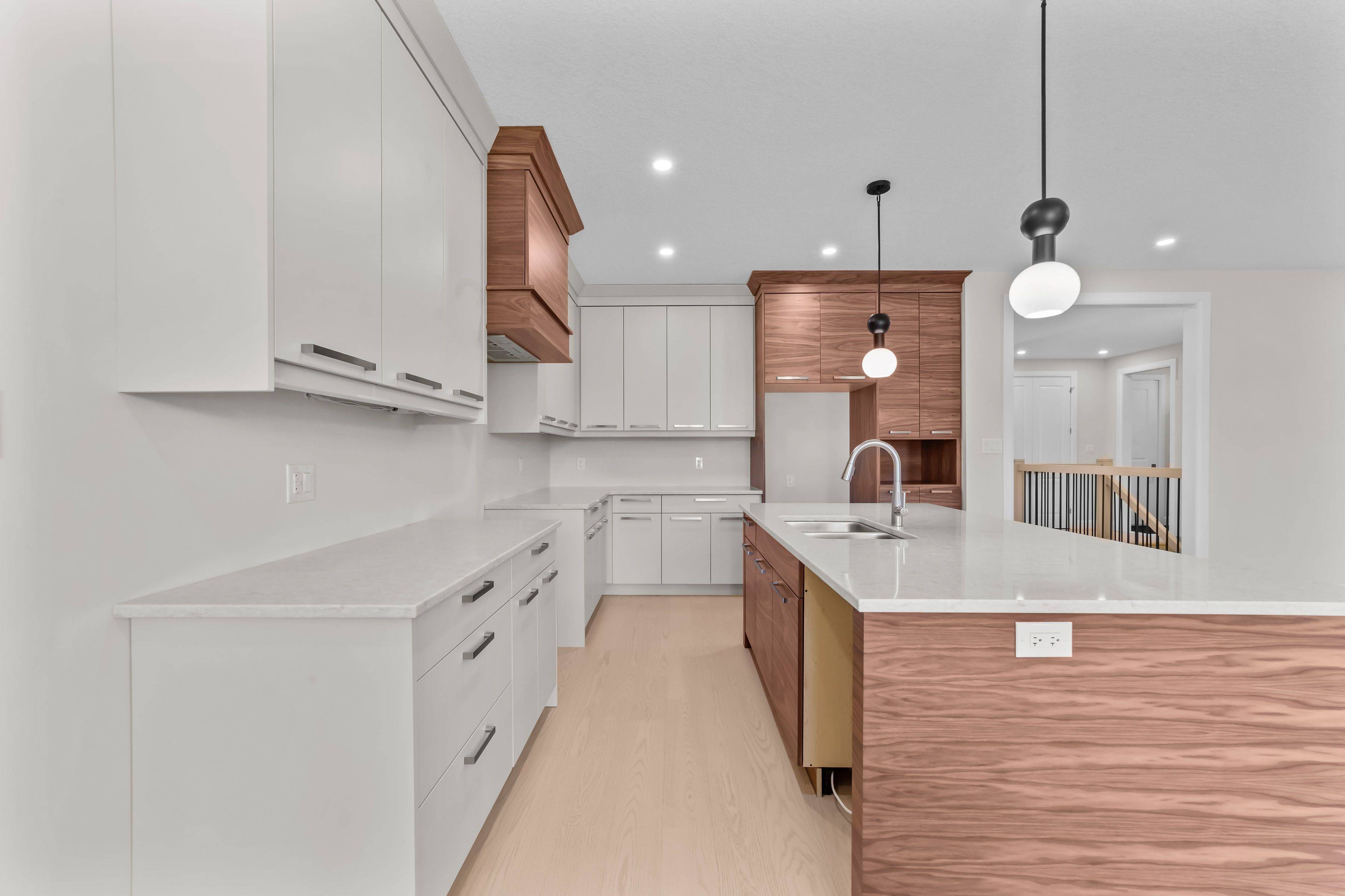 Warwick, ON N0M 2S0,409 Ontario ST