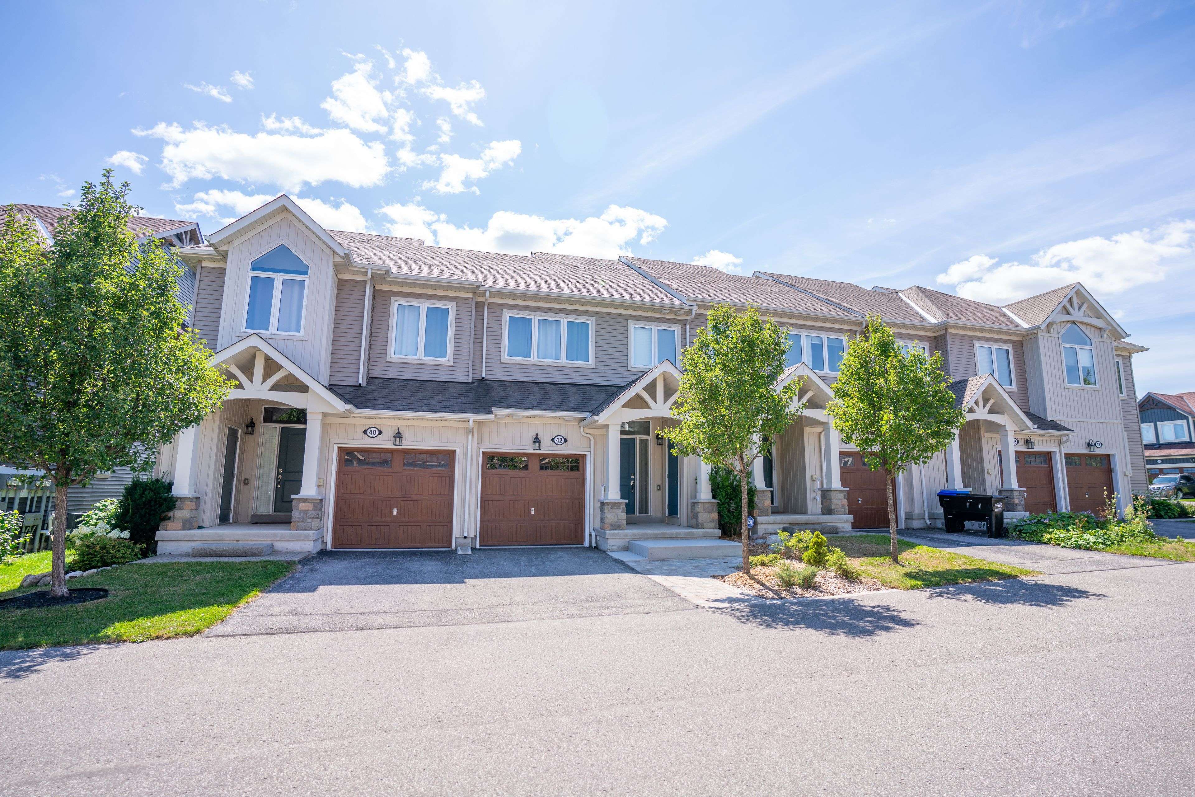 Collingwood, ON L9Y 0X5,42 Lett AVE