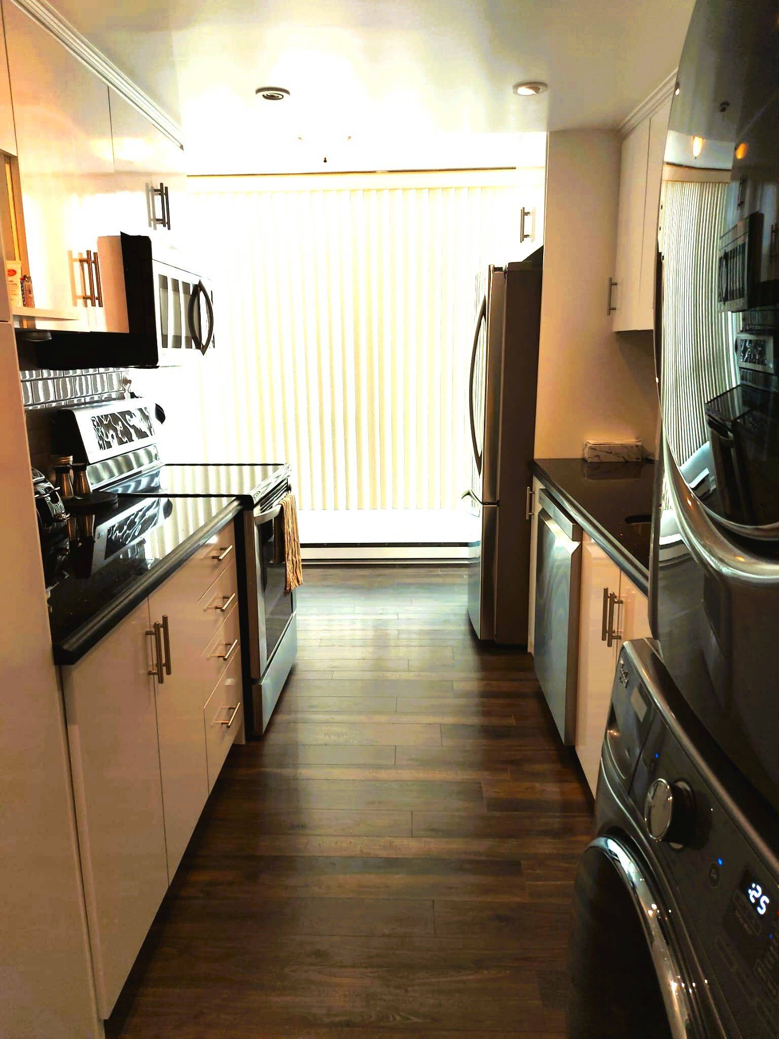 Toronto W05, ON M9M 3A1,3077 Weston RD #409