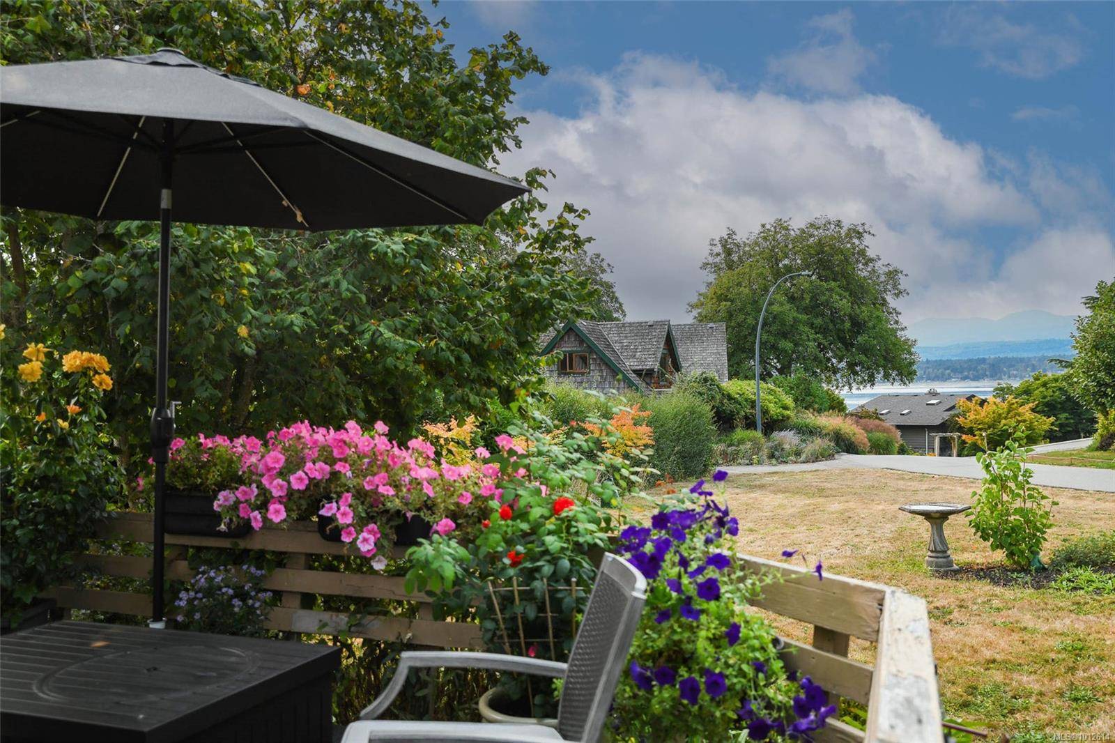 Comox, BC V9M 1T6,140 Beach Dr