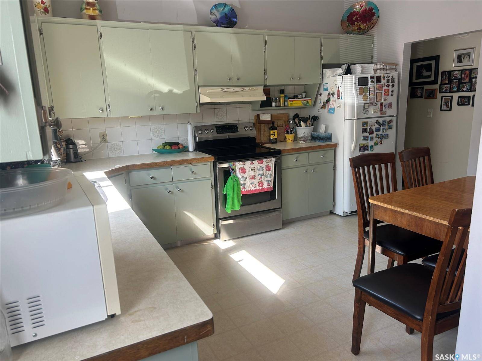 Carnduff, SK S0C 0S0,108 Second STREET E