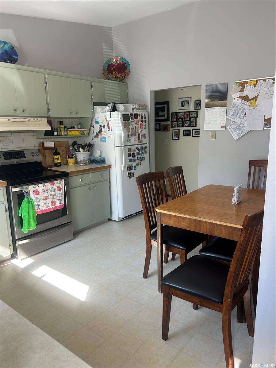 Carnduff, SK S0C 0S0,108 Second STREET E