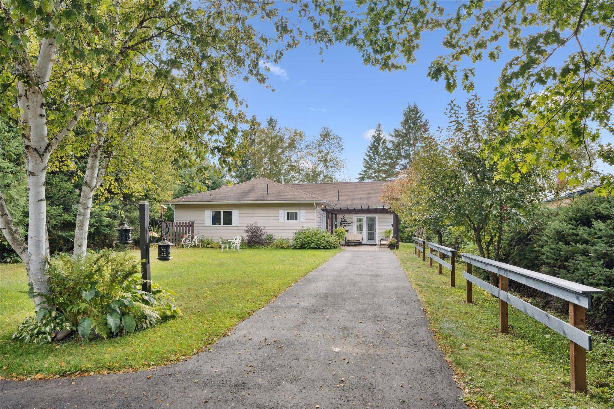 Kearney, ON P0A 1M0,166 Lakeview AVE