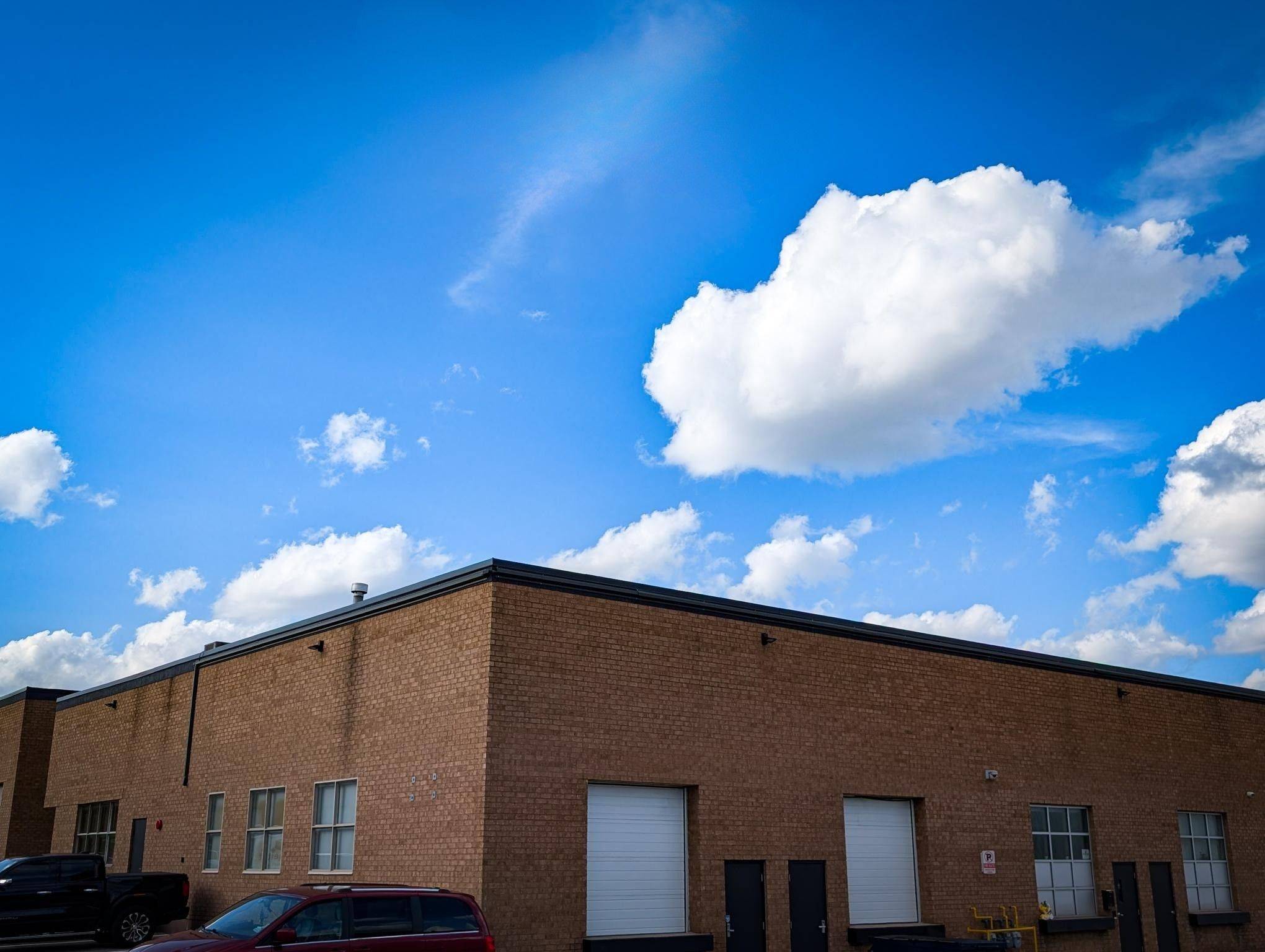 Mississauga, ON L4V 1X1,6415 Northwest DR #15