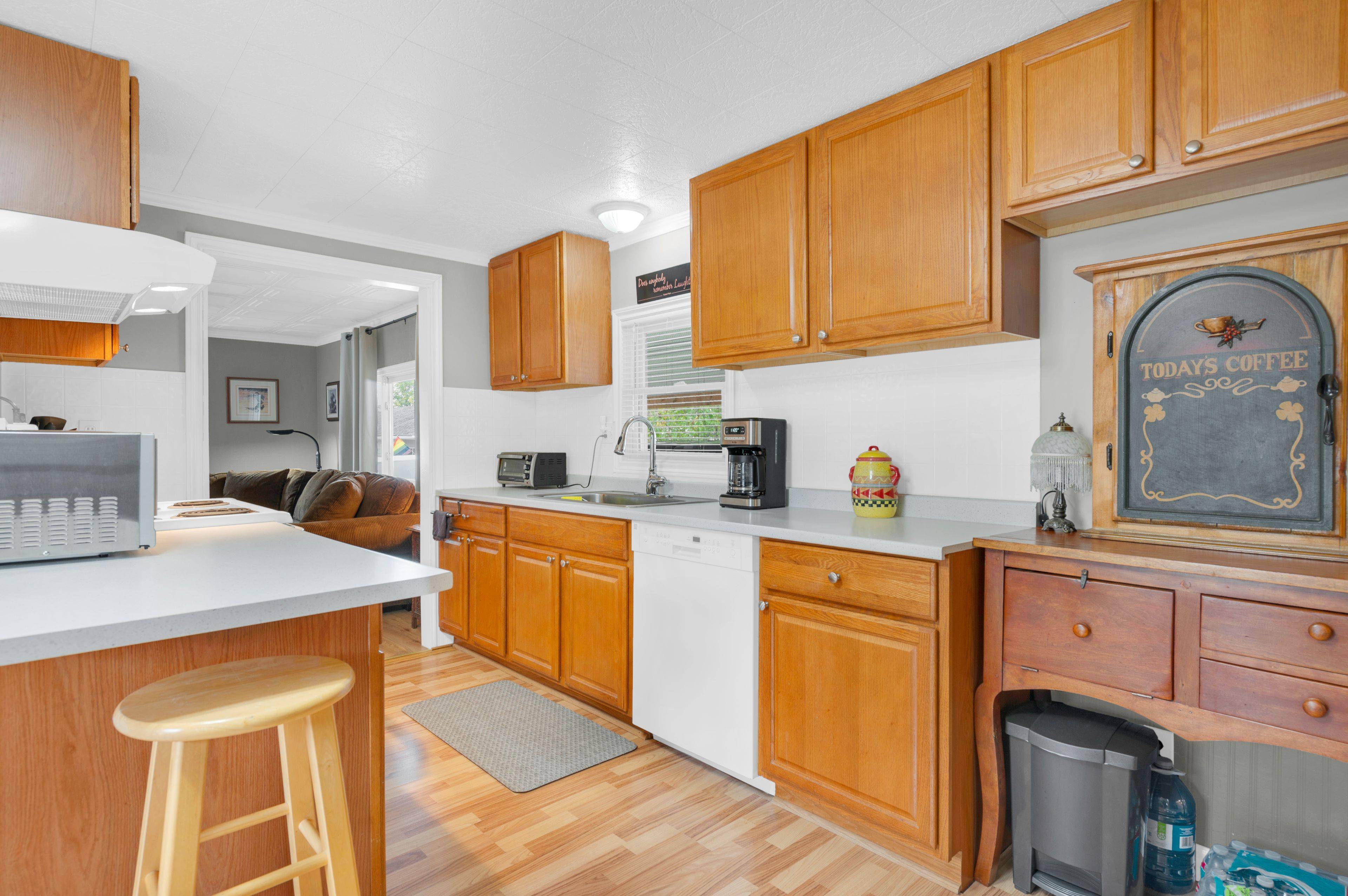 Quinte West, ON K8N 4Z3,15 Finch LN