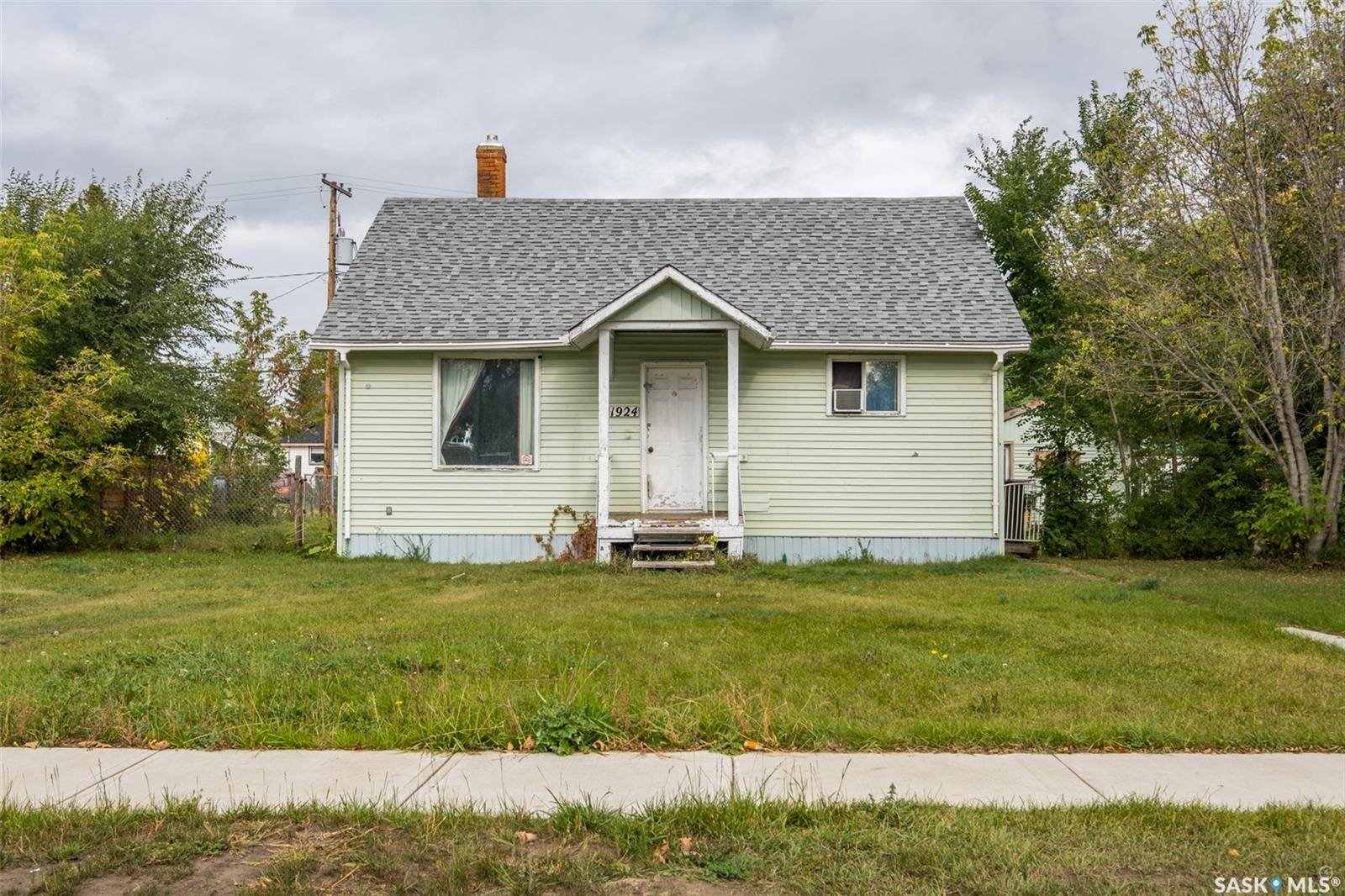 Prince Albert, SK S6V 4A2,325 15th STREET W