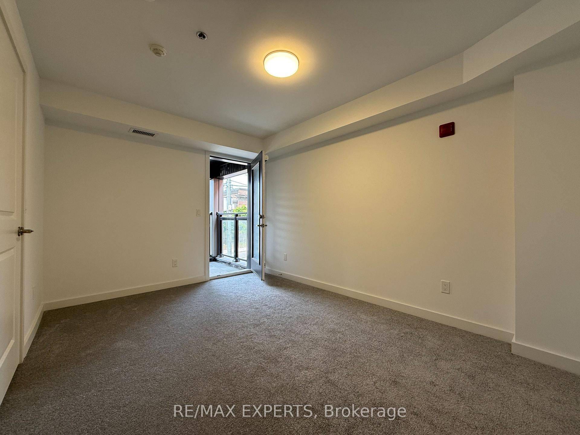 Toronto E01, ON M4L 2V8,45 Connaught AVE #204