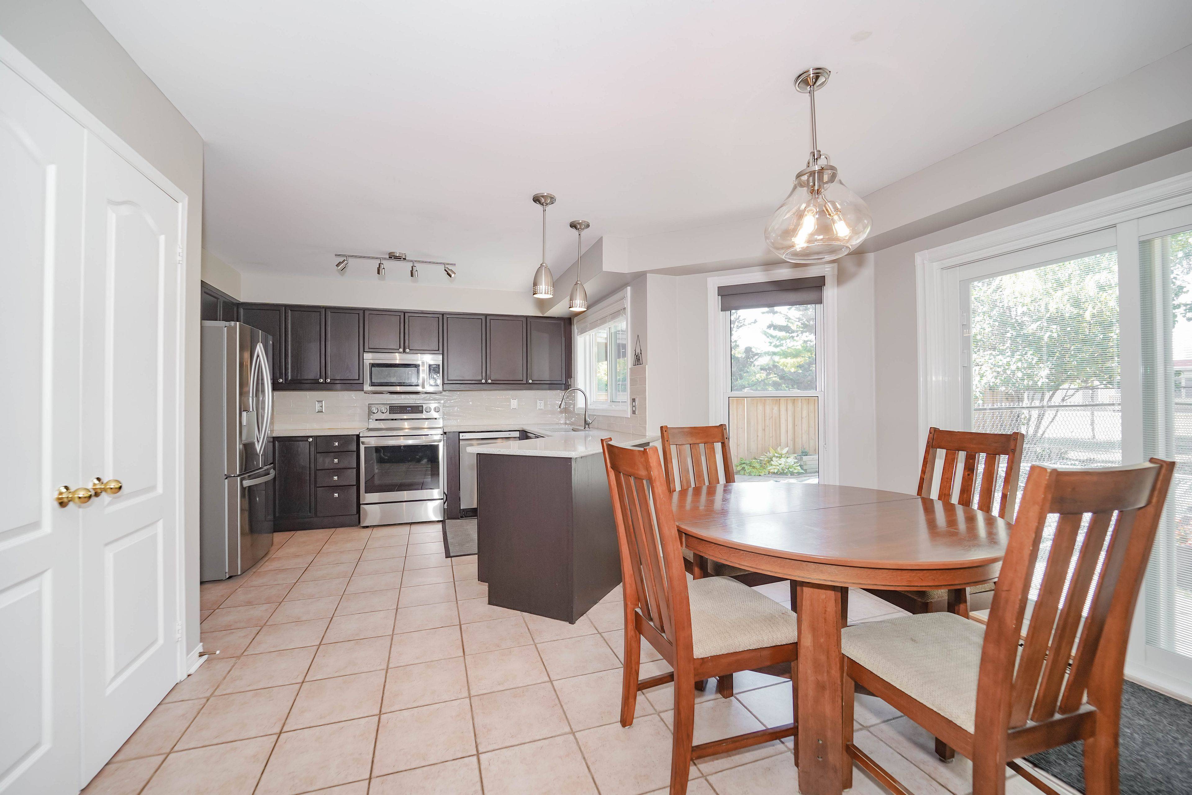 Whitby, ON L1P 1N6,50 Gartshore DR