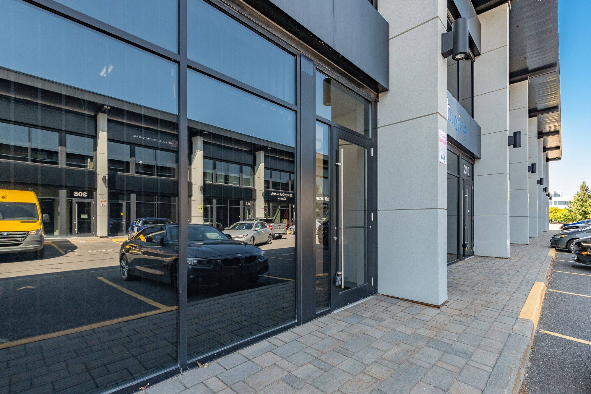 Hunt Club - South Keys And Area, ON K1G 5H9,2310 St Laurent BLVD #206 & 208