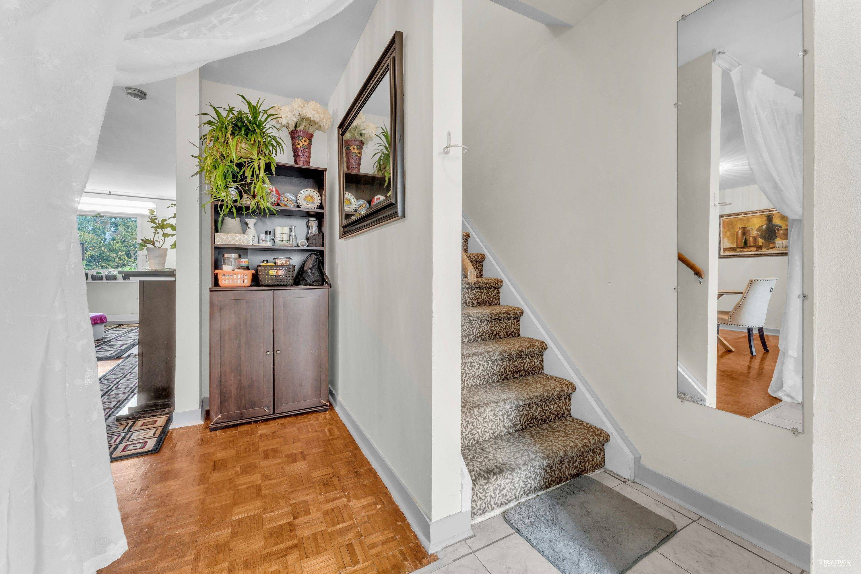 Toronto W05, ON M3N 1K3,19 London Green CT #85