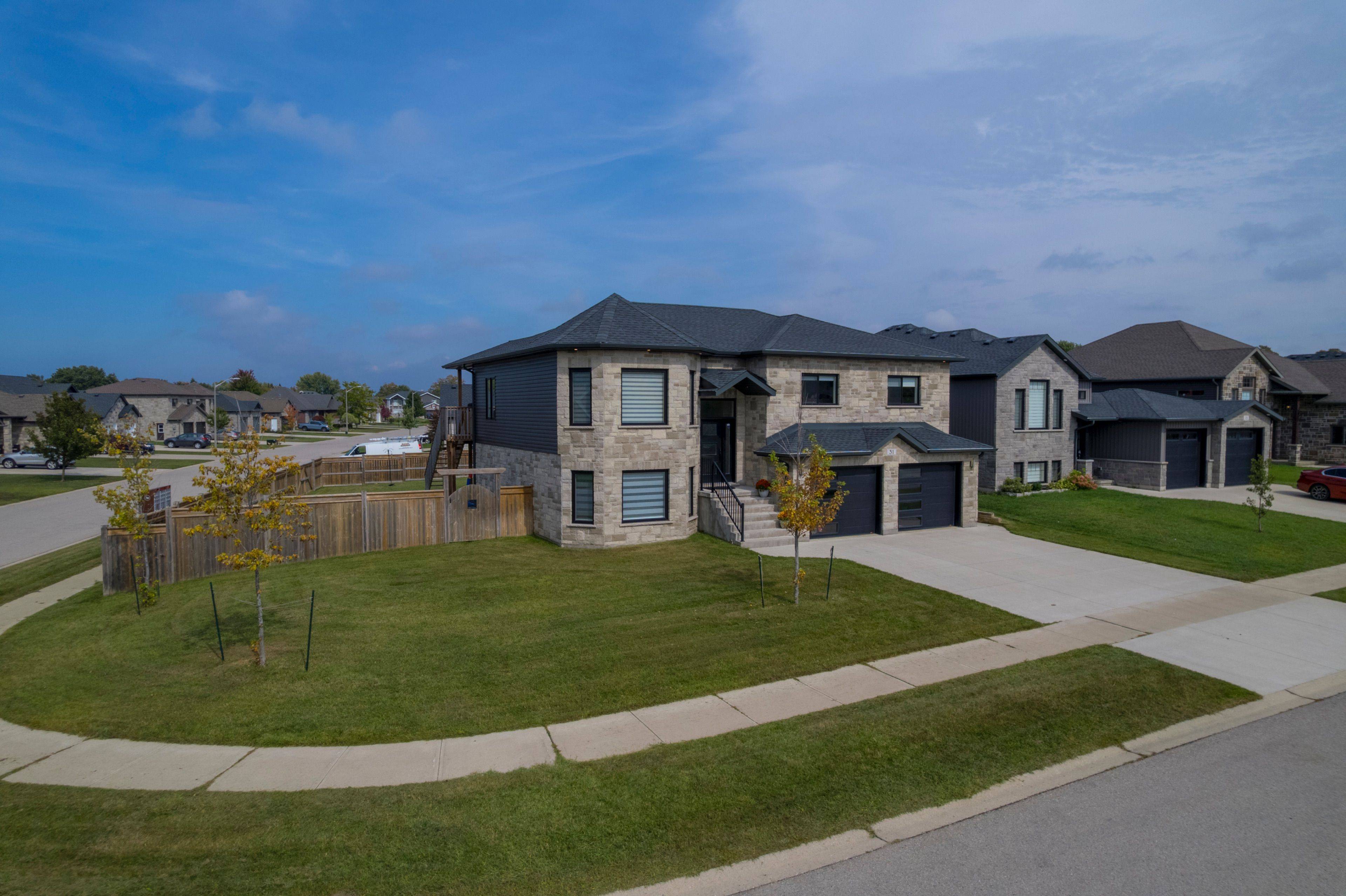 Kincardine, ON N2Z 0E1,31 Lakefield DR