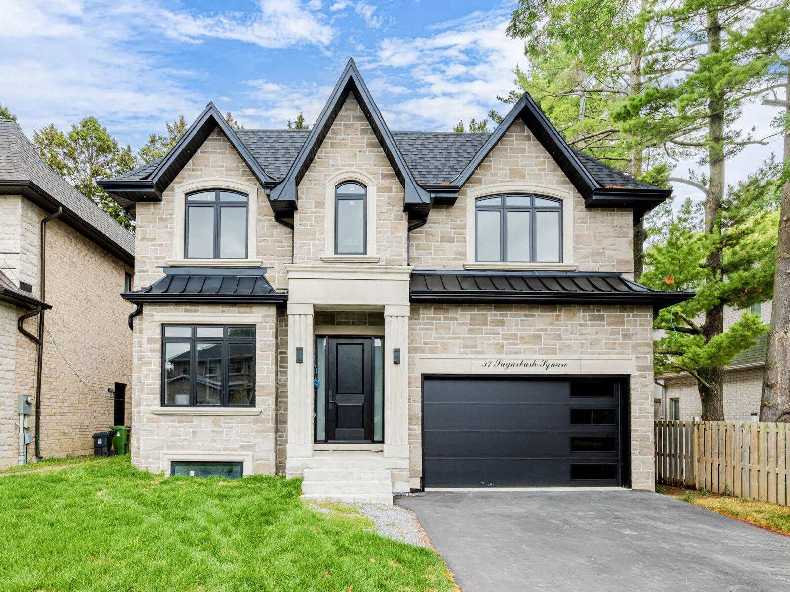 Toronto E10, ON M1C 3M6,37 Sugarbush SQ